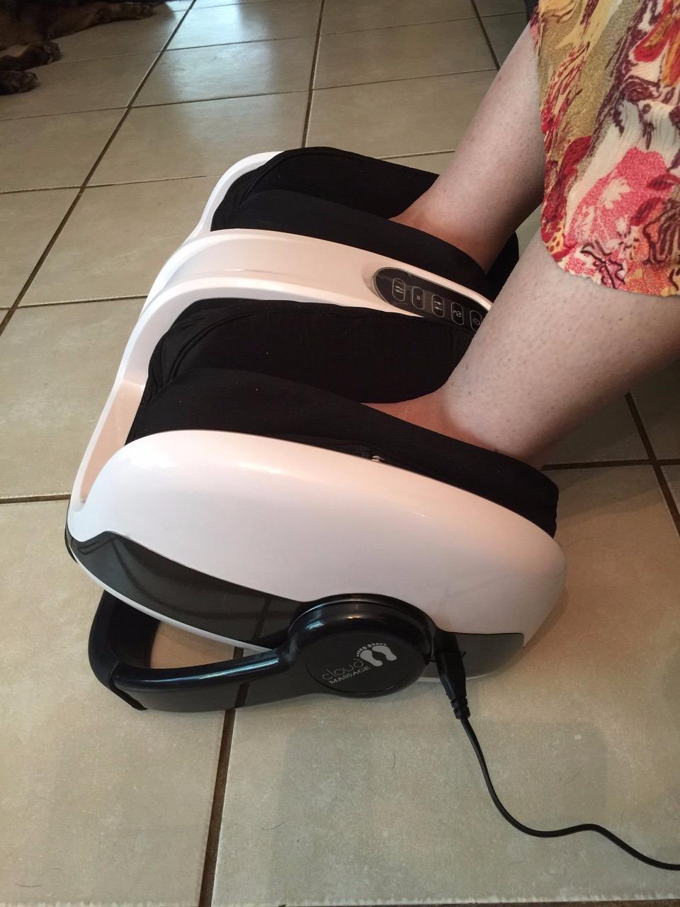 Cloud Massage Shiatsu Foot Massager with Heat, Deep Kneading Therapy for Pain Relief, Circulation, Post-Activity Relaxation - Foot Massager for Plantar Fasciitis, and Arthritis Relief customer photo 2
