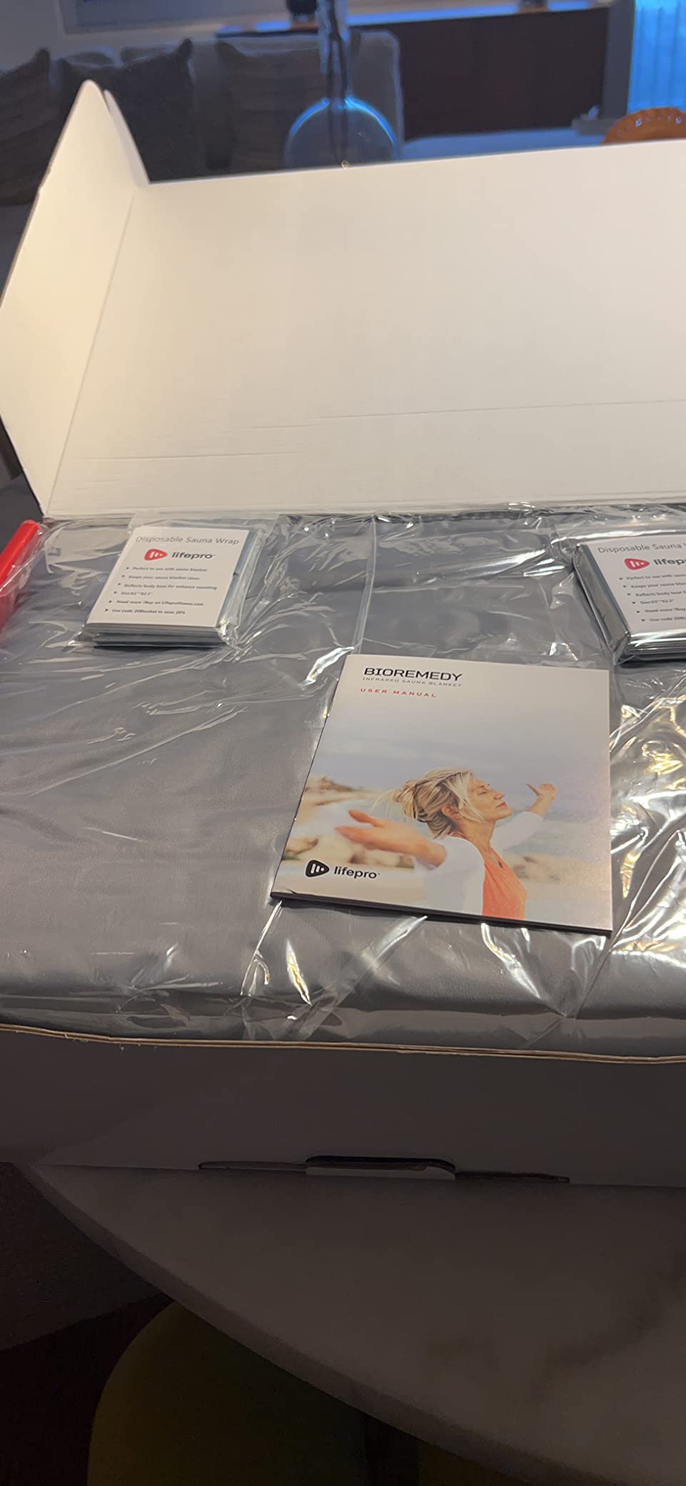 Lifepro BioRemedy Plus Infrared Sauna Blanket - Available in 5 Colors - Portable Far Infrared Home Sauna Bag for Detox, and Relaxation - Adjustable Temp (86-158°F) & Timer - Includes Detox Wraps customer photo 2