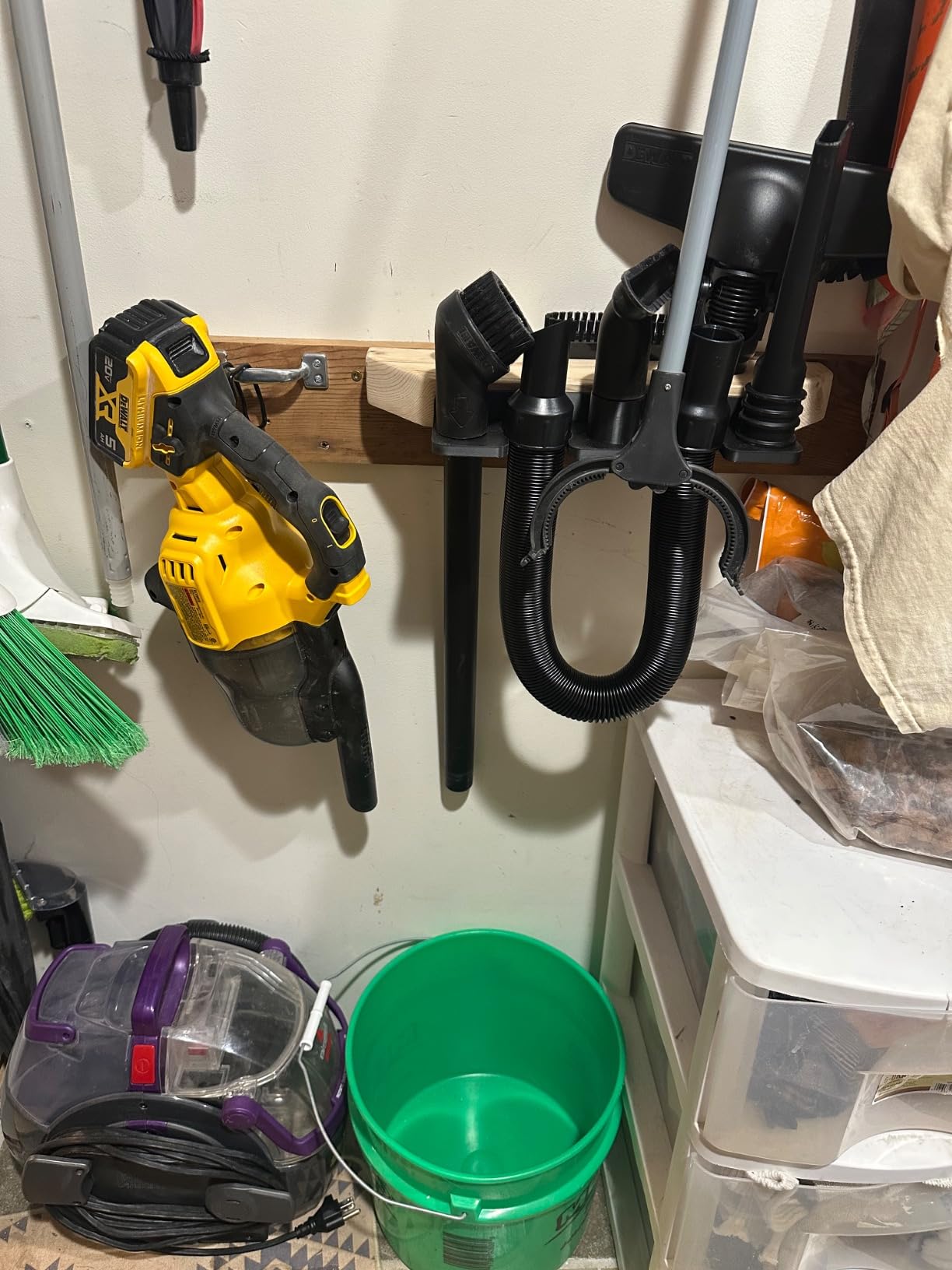 DEWALT 20V Handheld Vacuum Cordless, Car Vacuum with HEPA Filter, 6 Attachments and LED Light, High Performance Dry Only Small Shop Vac, Battery Not Included (DCV501HB) customer photo 2