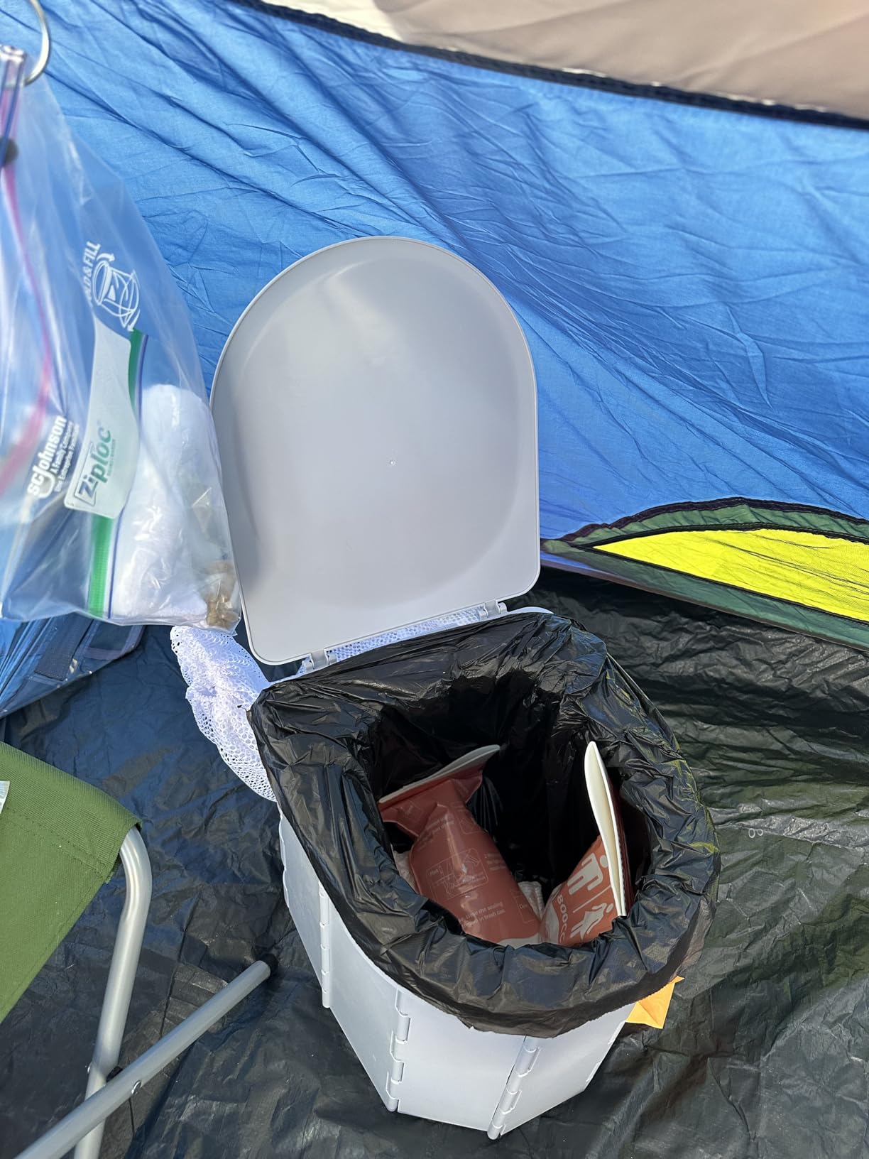 Portable Camping Toilet, Folding Toilet for Adults with Lid and Retractable TP Holder, Waterproof Porta Potty with Carry Bag and Disposible Liners for Camping, Hiking, RV Travel customer photo 1