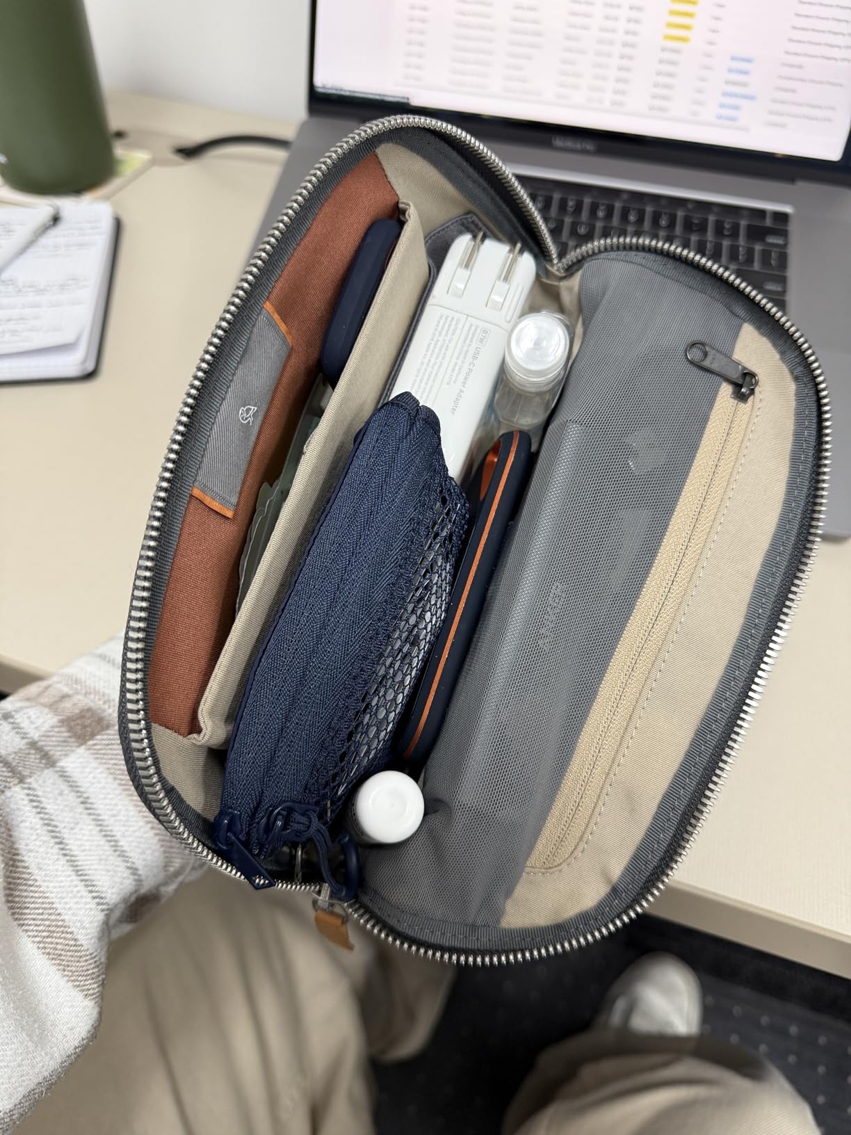 Bellroy Desk Caddy (tech Organizer) - Black customer photo 2
