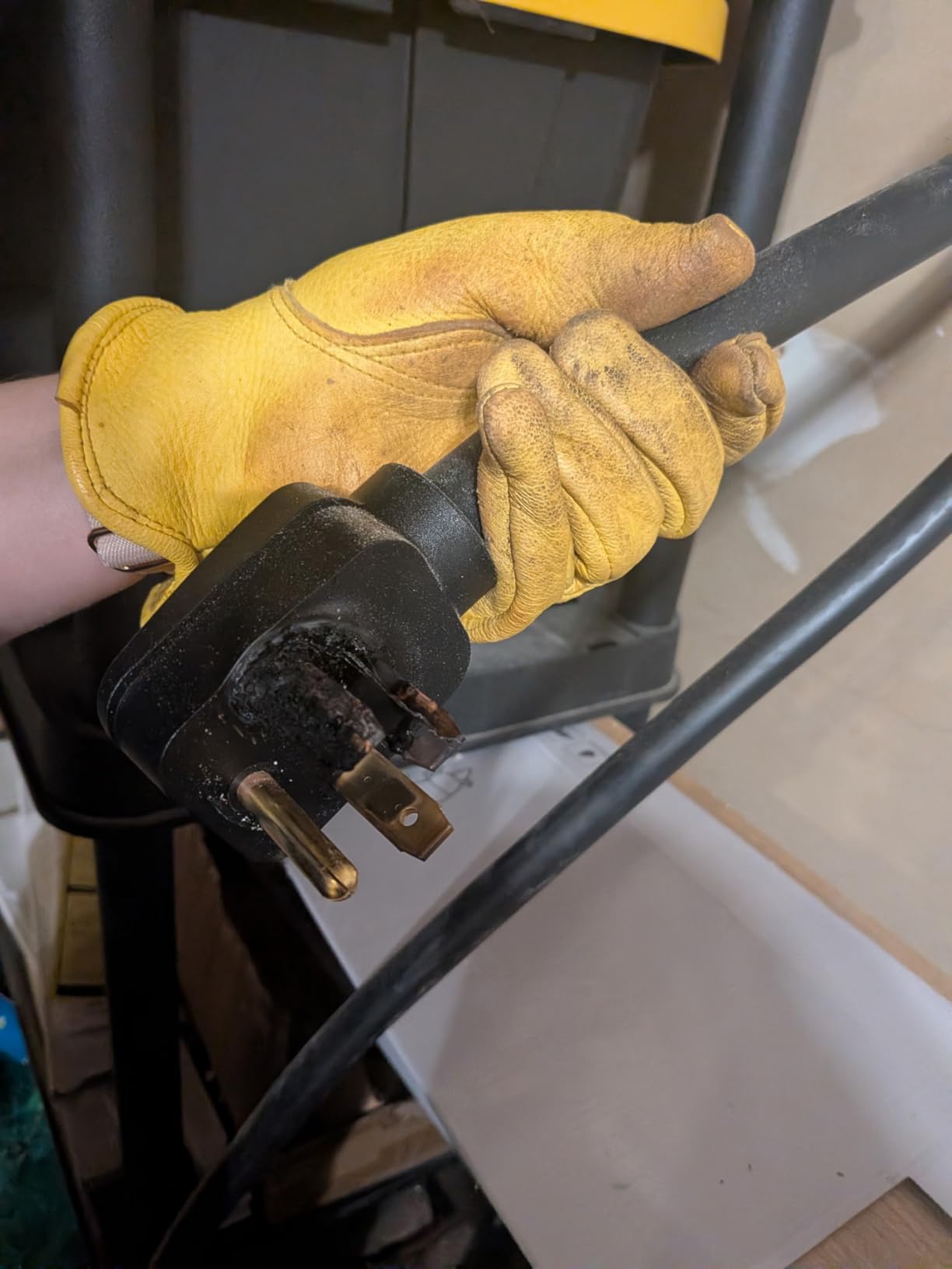 EMPORIA Level 2 EV Charger - NEMA 14-50 EVSE w/ J1772 Connector - 48 amp EV Charger Level 2, 240v WiFi Enabled Electric Vehicle Charging Station, 25ft Cable, White customer photo 2