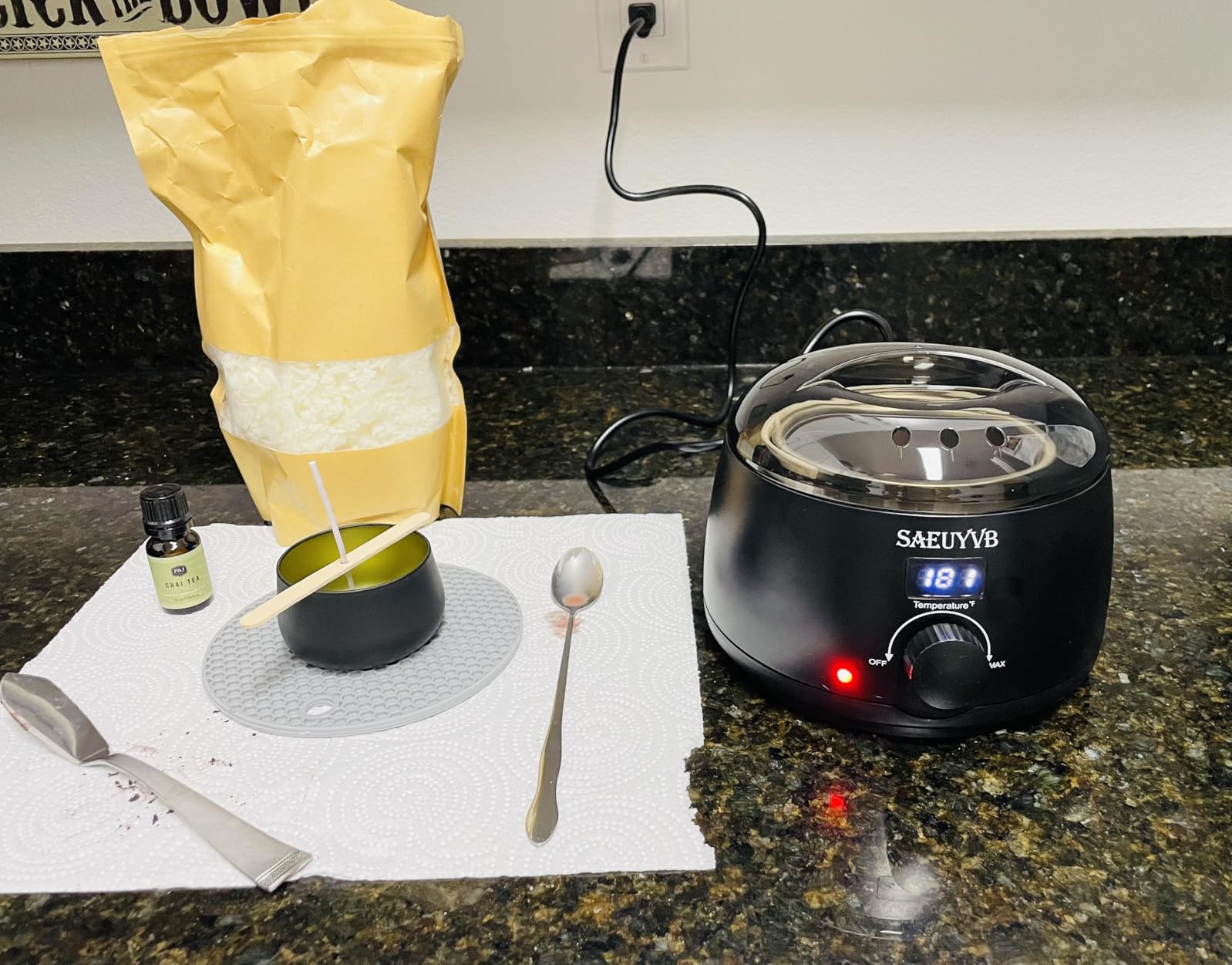 SAEUYVB Candle Making Kit,Candle Making Kit for Adult with Wax Melting Pot,DIY Starter Soy Candle Making Supplies/Kit - Perfect as Home Decorations customer photo 1