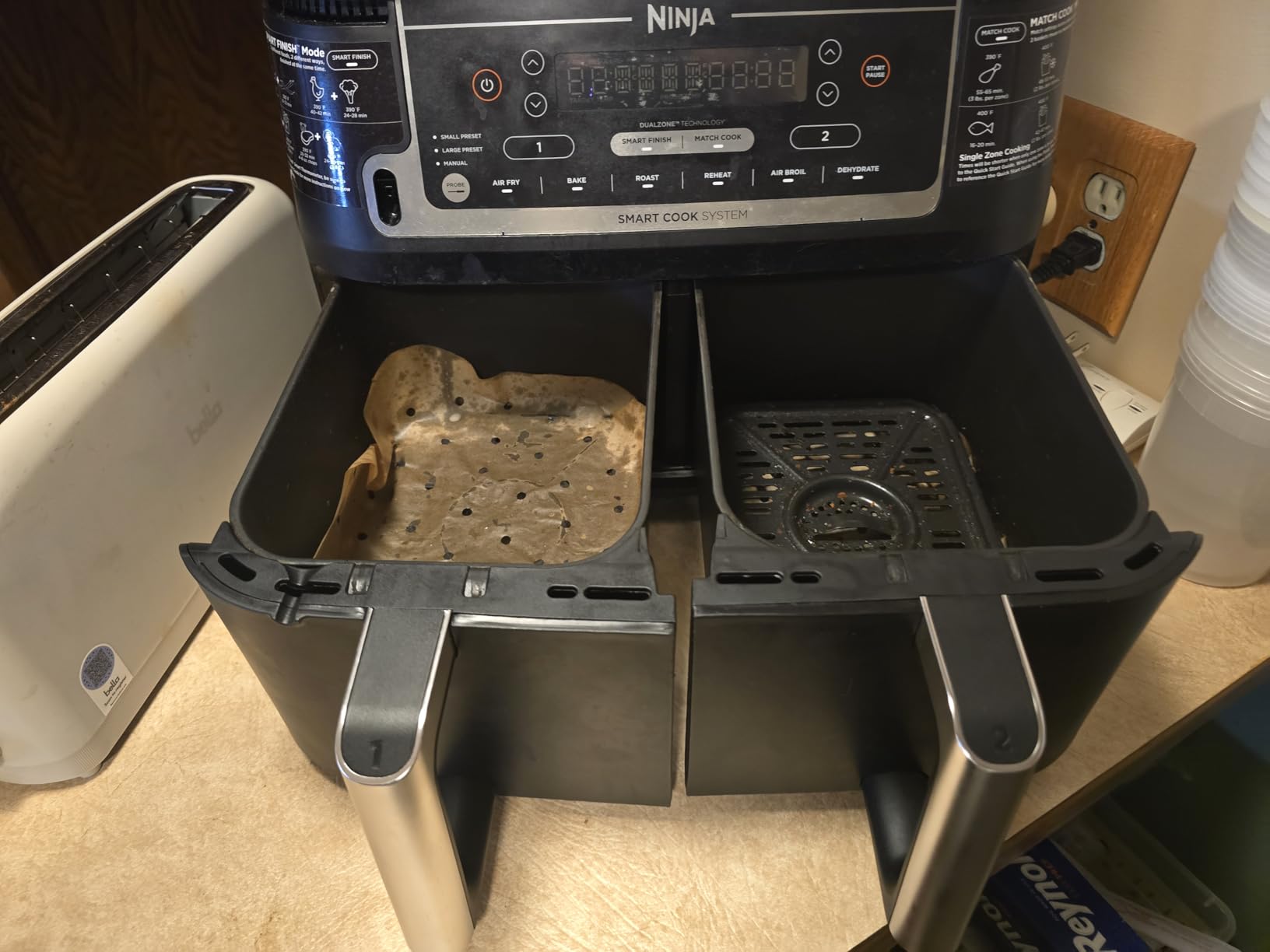 Ninja DZ550 Foodi 10 Quart 6-in-1 DualZone Smart XL Air Fryer with 2 Independent Baskets, Smart Cook Thermometer for Perfect Doneness, Match Cook & Smart Finish to Roast, Dehydrate & More, BLACK customer photo 1