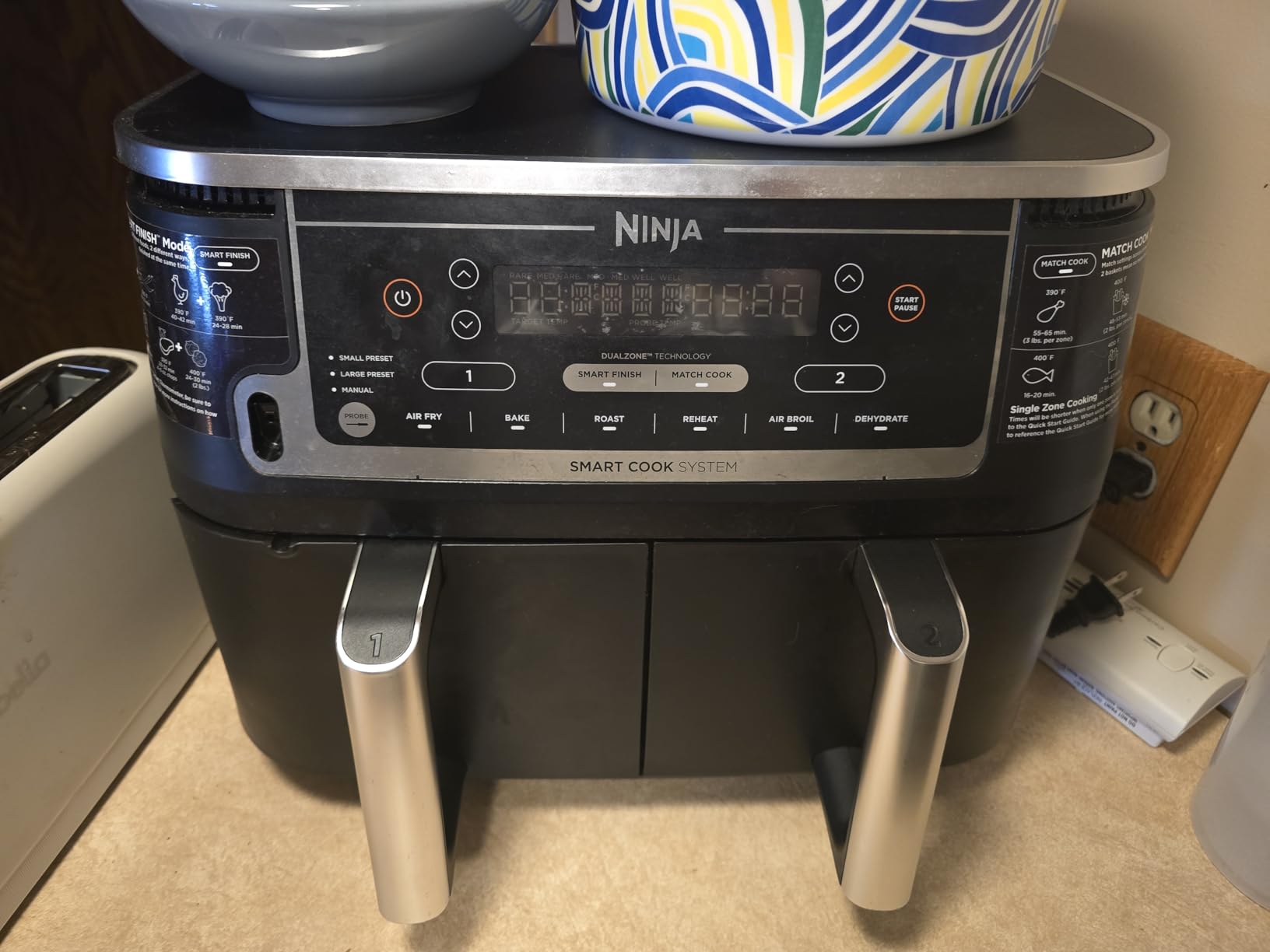 Ninja DZ550 Foodi 10 Quart 6-in-1 DualZone Smart XL Air Fryer with 2 Independent Baskets, Smart Cook Thermometer for Perfect Doneness, Match Cook & Smart Finish to Roast, Dehydrate & More, BLACK customer photo 2