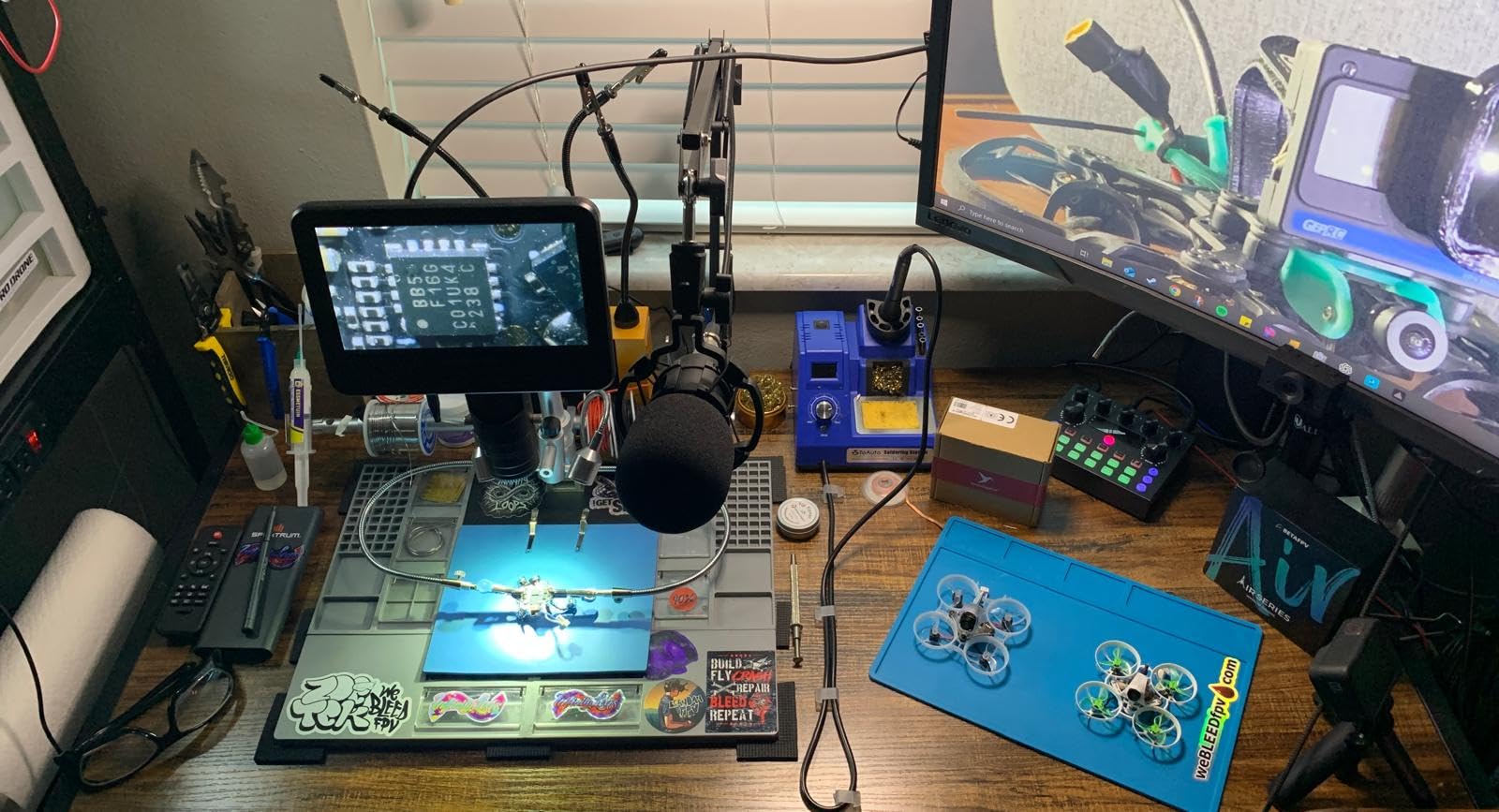 Solder Fume Extractor Smoke Absorber Remover Smoke Prevention Absorber Smoke Fan 12V Soldering Fan DIY Working Fan Fume Extractor for Soldering Station Stained Glass Laser Cutter Repairing DIY Hobby customer photo 1