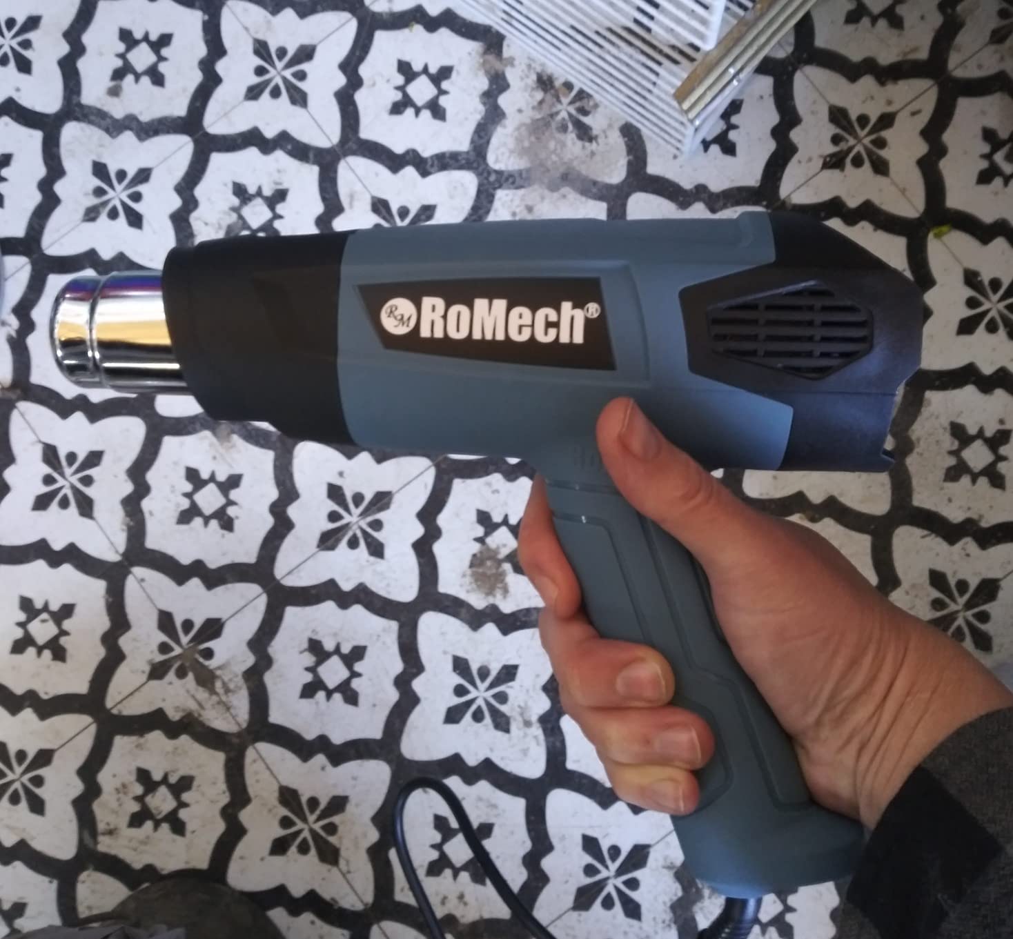 ROMECH 1500W Heavy Duty Heat Gun, Variable Temperature Control Hot Air Gun Kit with 2 Air Flow 120F~1200F and 4 Nozzles for Crafts Shrink Wrap (Blue) customer photo 2
