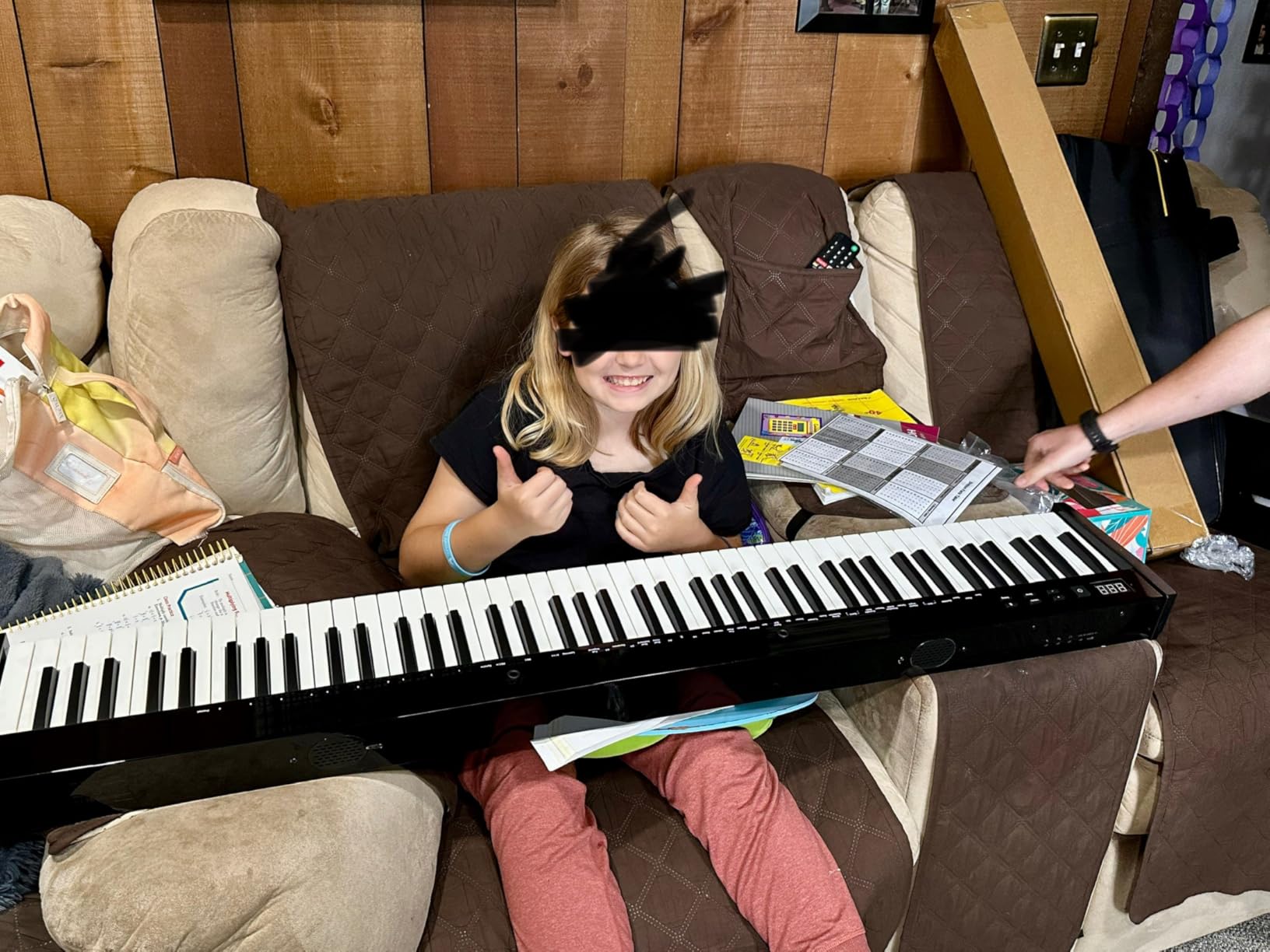 NikoMaku Semi-weighted 88 Keys Piano Keyboard Compact Portable Digital Piano Set for Beginners with Stand, Carrying Case, Sustain Pedal, Headphones, SWAN-S Black customer photo 1