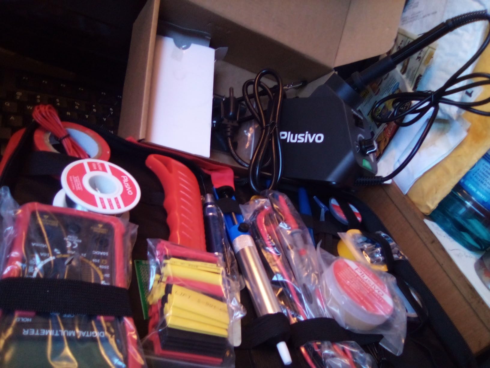 Soldering Iron Station Kit Digital Display Helping Hands 60 W 5 pcs Solder Tips, Solder Wire, Digital Multimeter °C/ºF Conversion, Standby/Sleep Mode, Calibration Support for Electricians from Plusivo customer photo 2