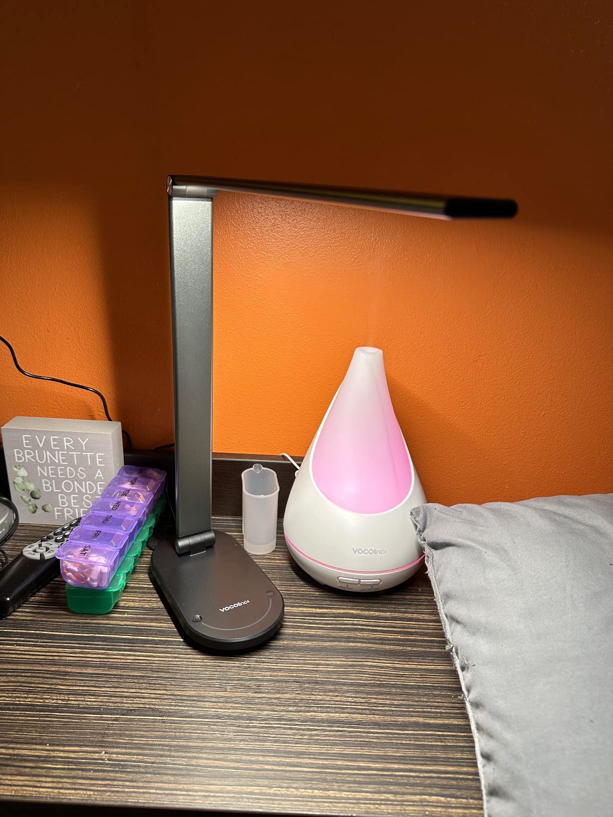 VOCOlinc Desk Lamp, LED Eye-Caring Desk Light for Home Office, Compatible with Homekit Alexa Google, Smart Desk Light with Stepless Dimming, Timer, Work for Reading, Study, Crafts customer photo 1