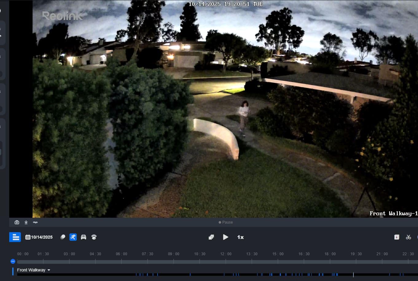 REOLINK PTZ Security Camera System 4K, IP PoE 360 Camera with Dual-Lens, Auto 6X Hybrid Zoomed Tracking, 355 Pan & 90 Tilt, Outdoor Surveillance, AI Detection, TrackMix PoE customer photo 2