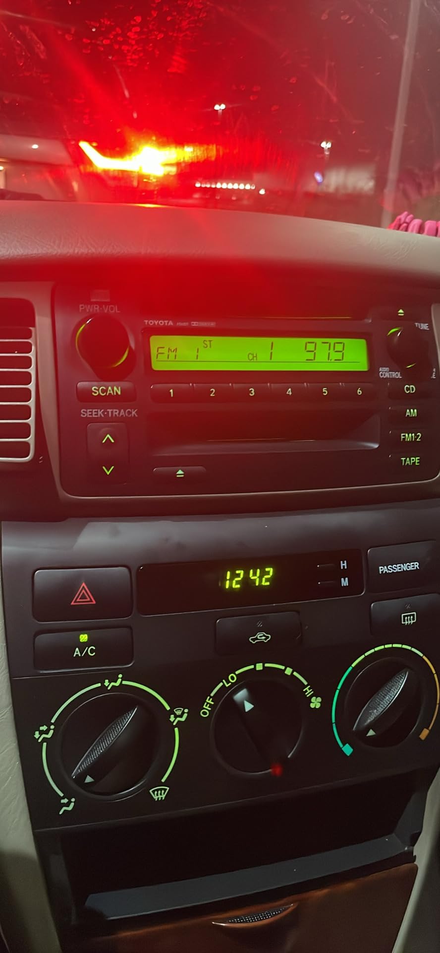 Sony XAV-AX4000 7-Inch Multimedia Receiver with Wireless Car Play/Android Auto and Maestro Ready customer photo 1