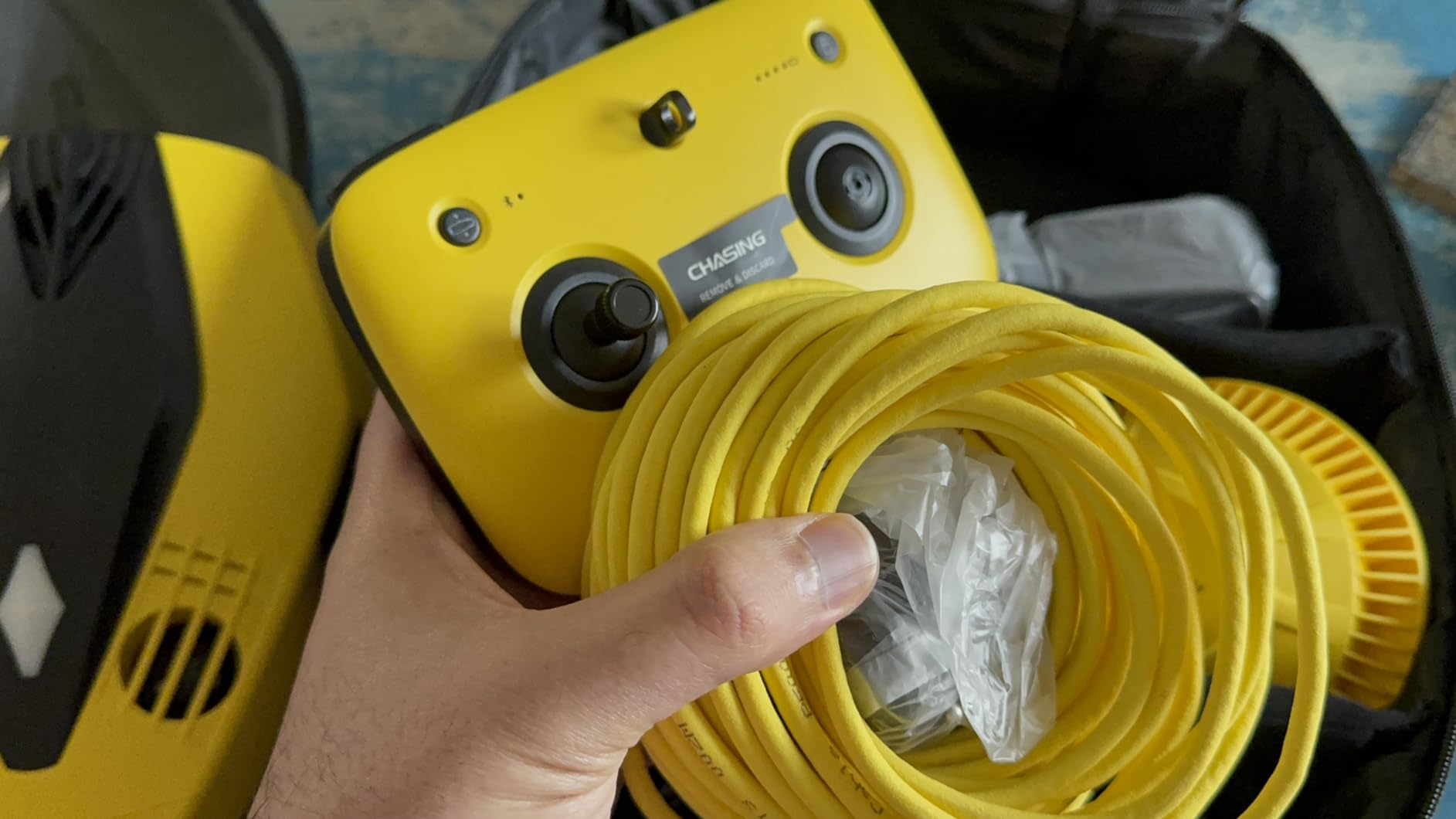 Chasing Dory Underwater Drone - Palm-Sized 1080p Full HD Underwater Drone with Camera for Real Time Viewing, APP Remote Control Green (Yellow) customer photo 1