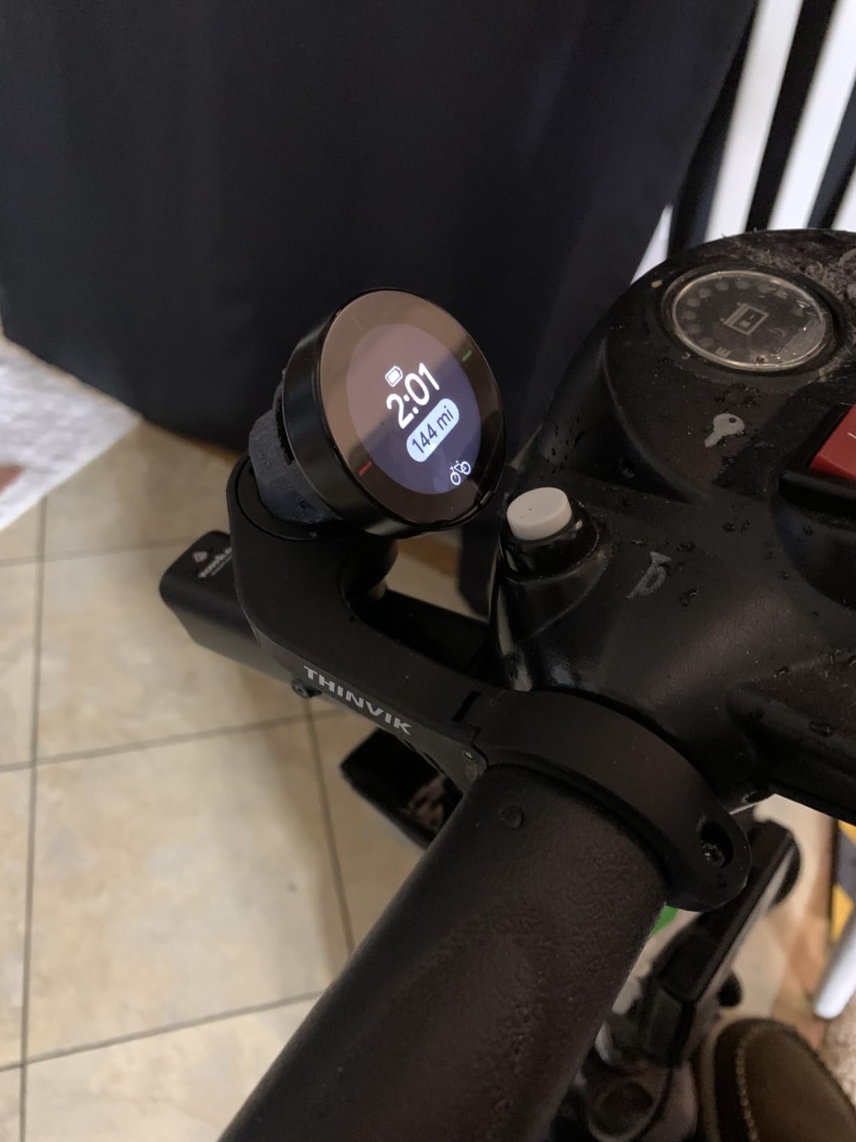 Beeline Velo 2 Bike GPS Computer - Wireless Global Navigation Map, Weatherproof, 11+ Hours Battery Life, Glove Friendly customer photo 2