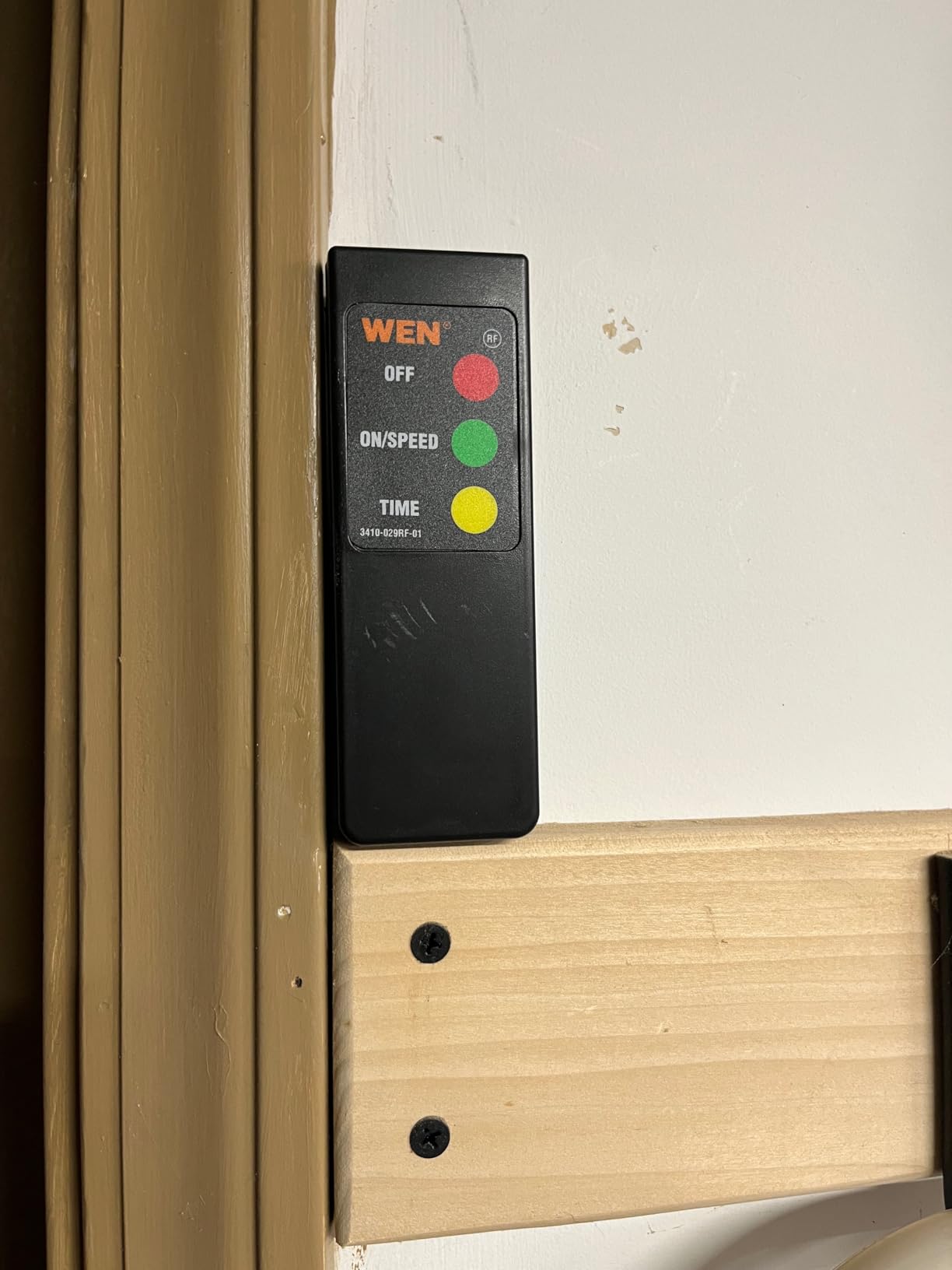 WEN AF1270 4.2-Amp 3-Speed Remote-Controlled Industrial-Strength Air Filtration System (750/950/1270 CFM) , Black customer photo 1