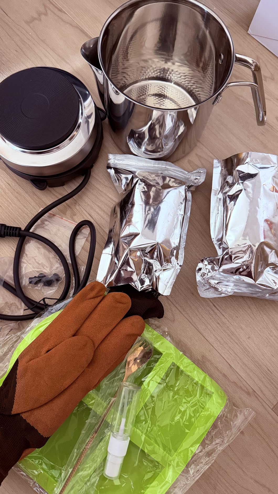 Fast METL Soap Making Kit with Electronic Hot Plate, Basic DIY Soap Making Supplies Including 1.1 lb Glycerin Soap Base, Pouring Pot, Silicon Mold for Adults and Beginners Craft Project customer photo 1