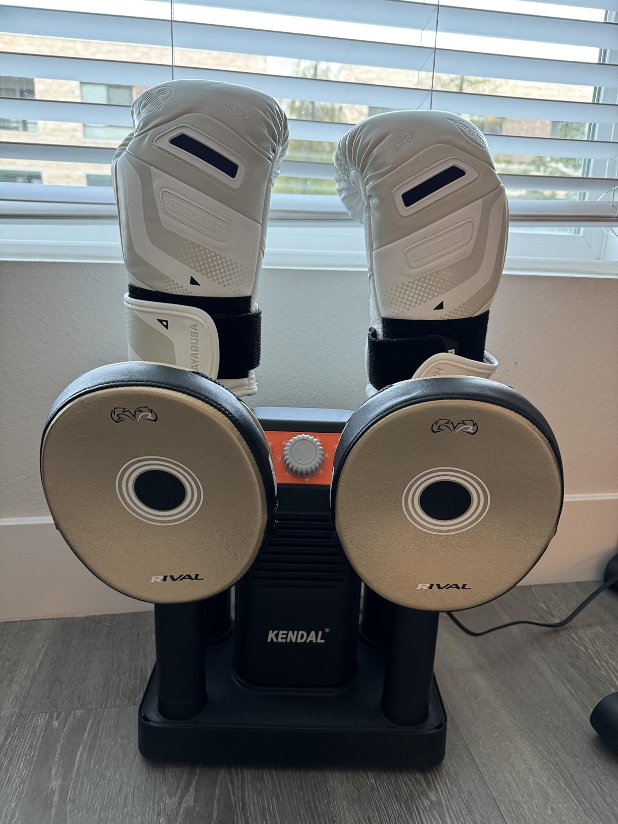 Boot Dryer for Work Boots, Shoe Dryer and Ozone Deodorizer, Portable Ski Boot Dryer with Adjustable Tubes & Timer, Ultra Silent, Quick Drying for Ski Boots, Sneakers, Gloves, Hats, Helmets customer photo 2