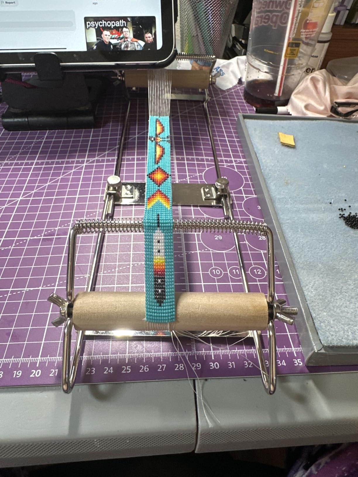 INDIVSHOW Adjustable Bead Loom, Seed Bead Loom Kit Includes Thread, Beading Needles, 8000 Grains Czech Beads, Calipers, Thimble, Yarn Scissors for Adults Kit, Bracelet Making Kit customer photo 1