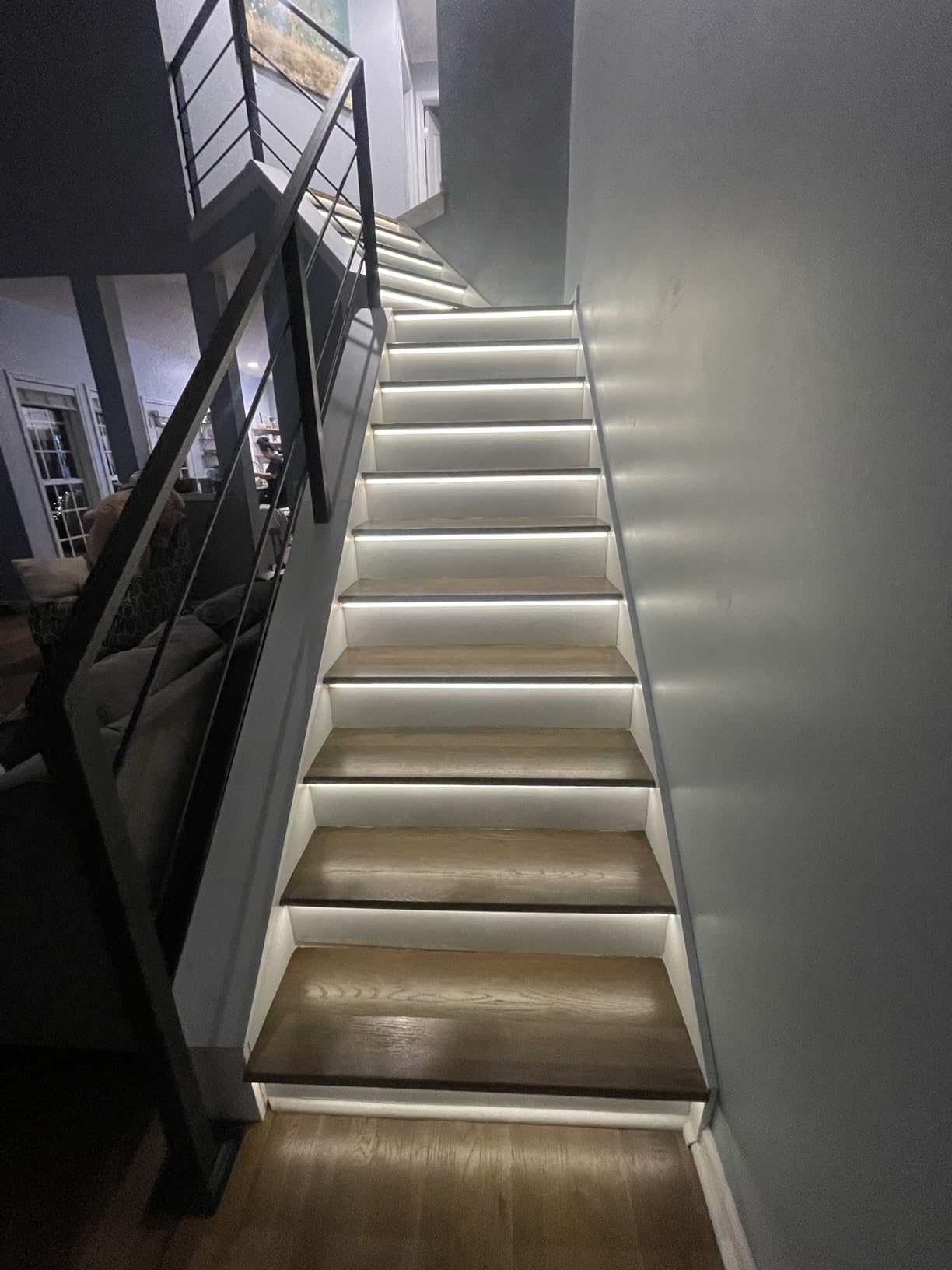 Motion-Activated LED Stair Lighting Kit with Daylight Sensor SSL-5616, Supports up to 16 Steps x 40