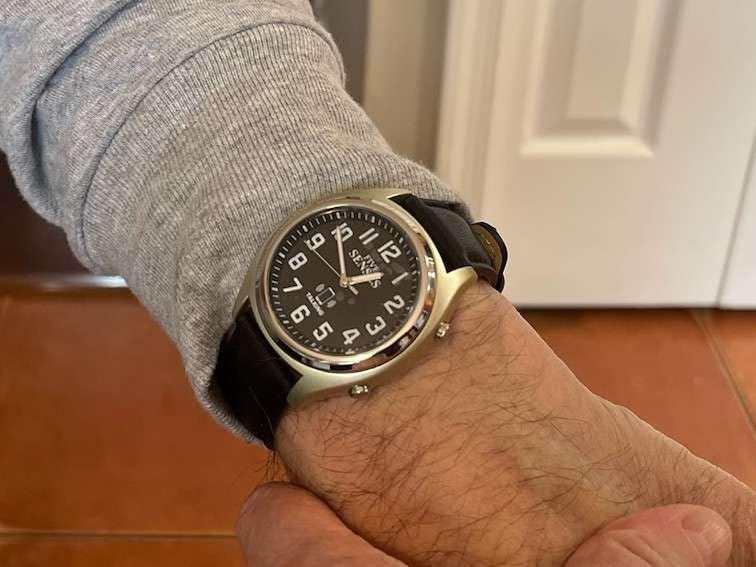 FIVE SENSES Smart Atomic Talking Watch with Voice Reminders and App Control for Seniors and Visually Impaired - A Great Gift for Blind Men and Women, Talking Watches for The Blind customer photo 1