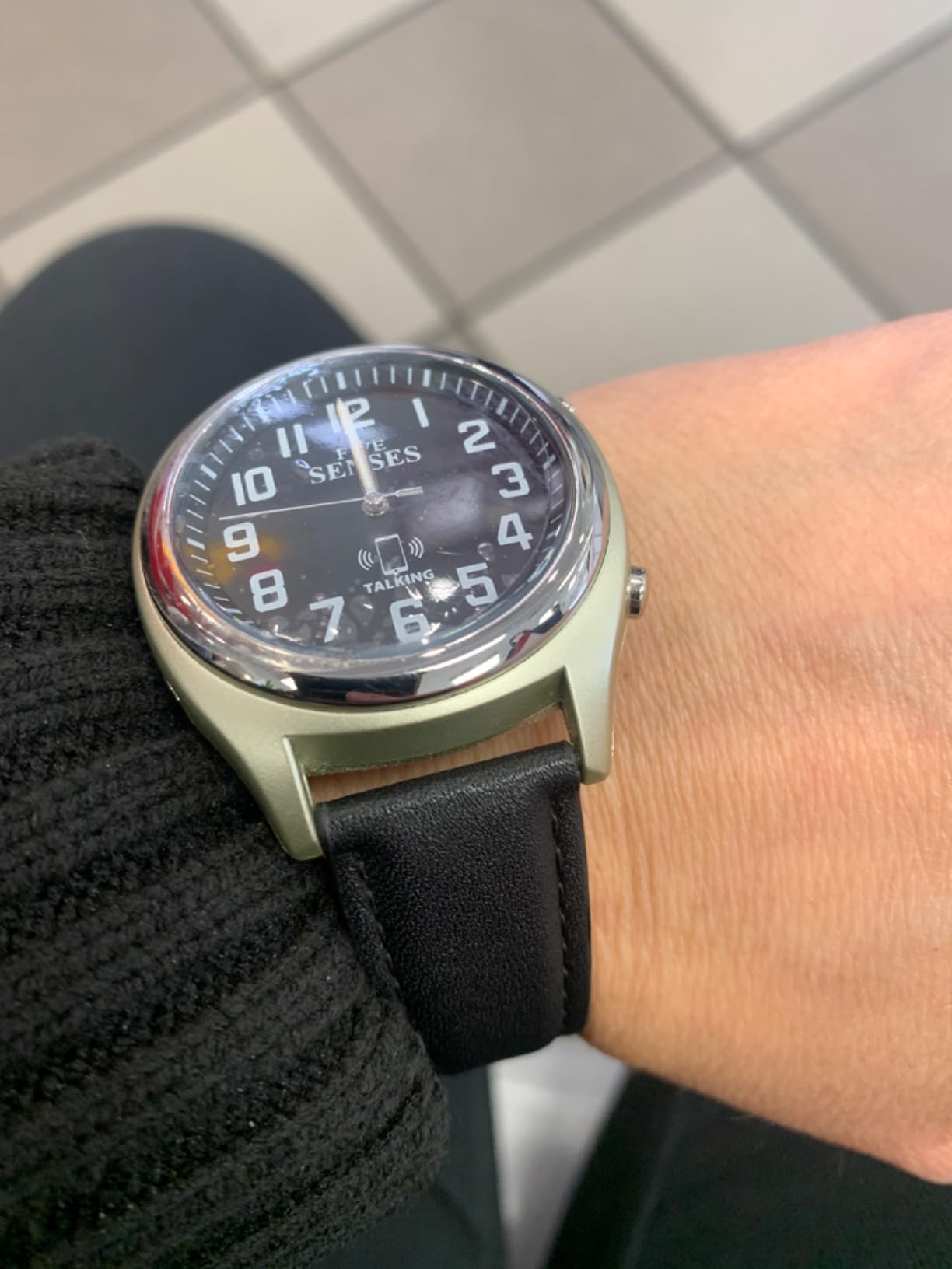 FIVE SENSES Smart Atomic Talking Watch with Voice Reminders and App Control for Seniors and Visually Impaired - A Great Gift for Blind Men and Women, Talking Watches for The Blind customer photo 2