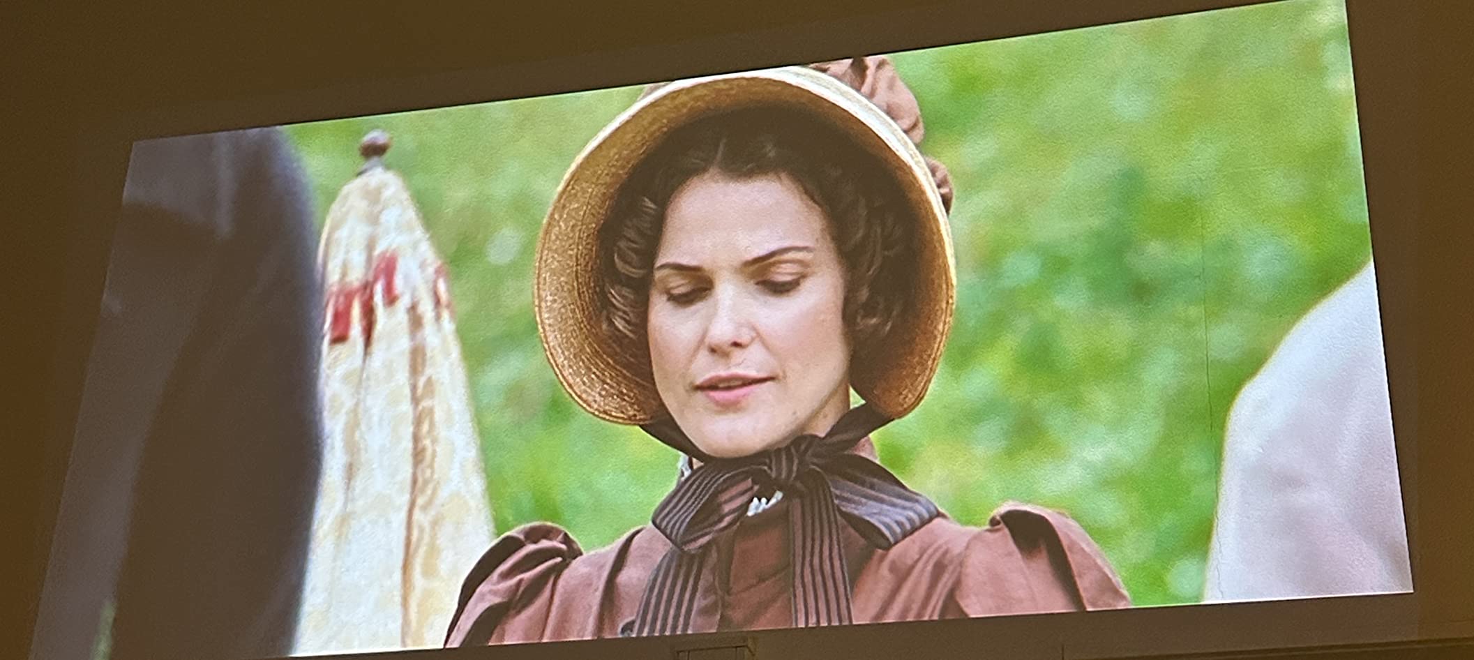 Epson Home Cinema 2350 4K PRO-UHD Smart Gaming Projector with Android TV, 3-Chip 3LCD, HDR10, HLG, 2800 Lumens, Low Latency, 10W Speaker, Bluetooth, Streaming Capability customer photo 1