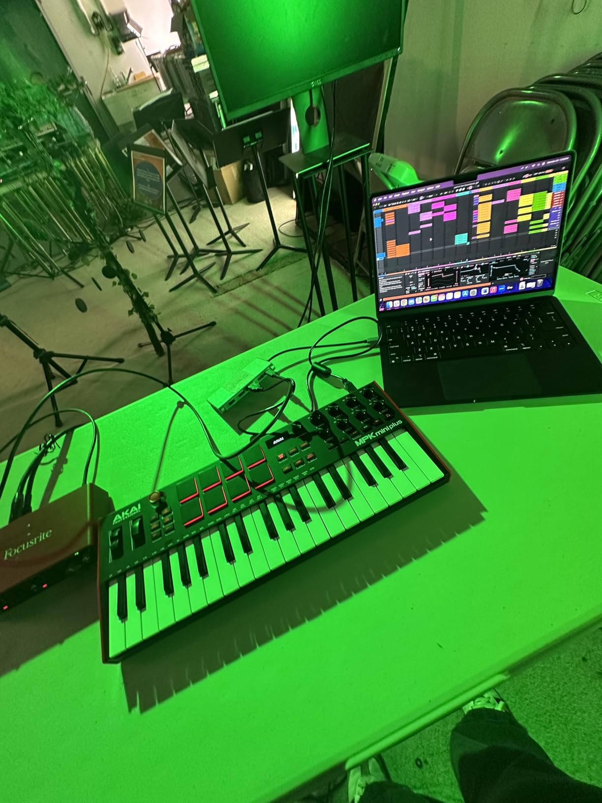 Akai Professional MPK Mini Plus - USB MIDI Keyboard Controller with 37 Mini Keys, 8 MPC Pads, Sequencer, MIDI/CV/Gate I/O, Music Production Software and Native Instruments Sound Package customer photo 2