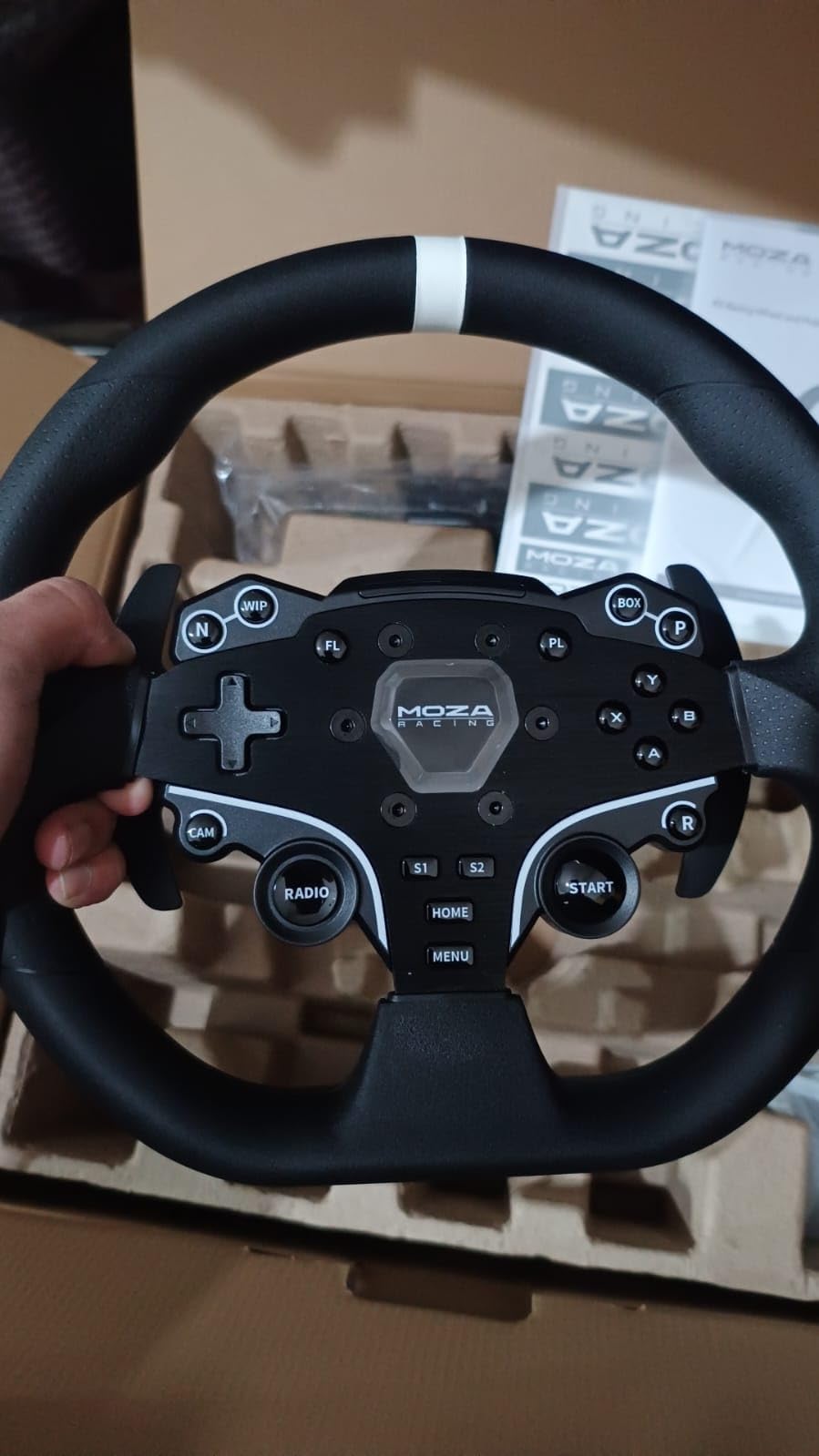 MOZA R3 Racing Wheel and Pedals Bundle for PC, 3.9Nm Direct Drive WheelBase,11-inch ES Lite Steering Wheel,Pedals and Desk Clamp High-Performance Game Racing Simulator for PC User customer photo 2