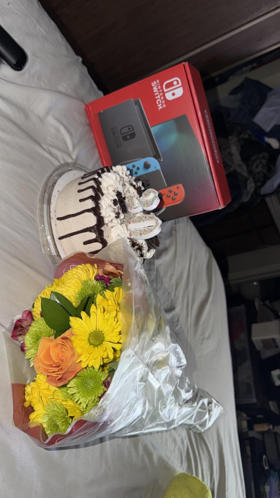 Nintendo Switch with Neon Blue and Neon Red Joy-Con - Handheld Gaming Console customer photo 1