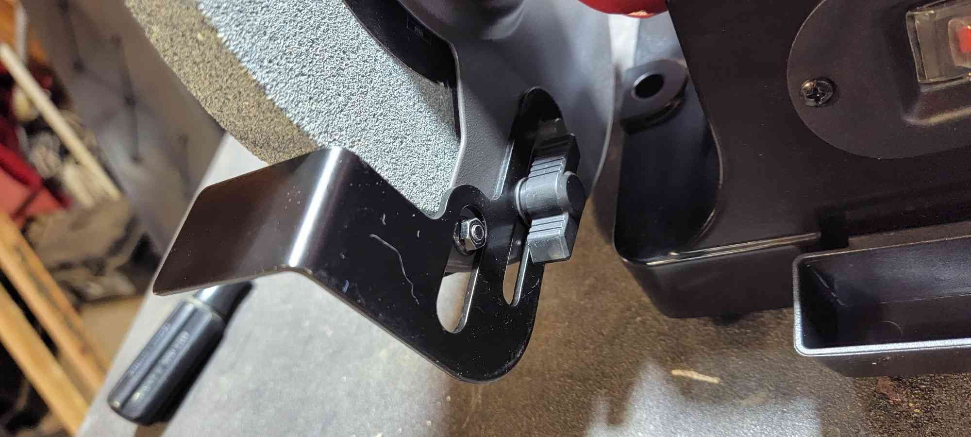 SKIL 3.0 Amp 8 In. Bench Grinder with Built-in Water Cooling Tray & LED Work Light customer photo 2