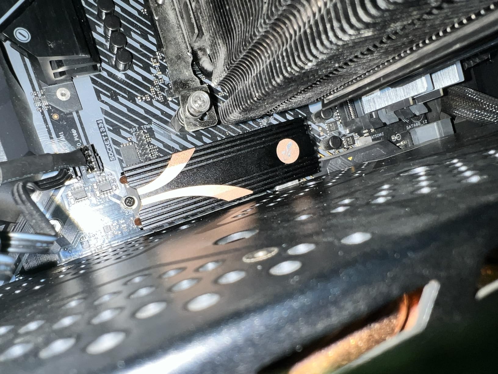 Samsung 990 PRO SSD 2TB NVMe M.2 PCIe Gen4, M.2 2280 Internal Solid State Hard Drive, Seq. Read Speeds Up to 7,450 MB/s for High End Computing, Gaming, and Heavy Duty Workstations, MZ-V9P2T0B/AM customer photo 2