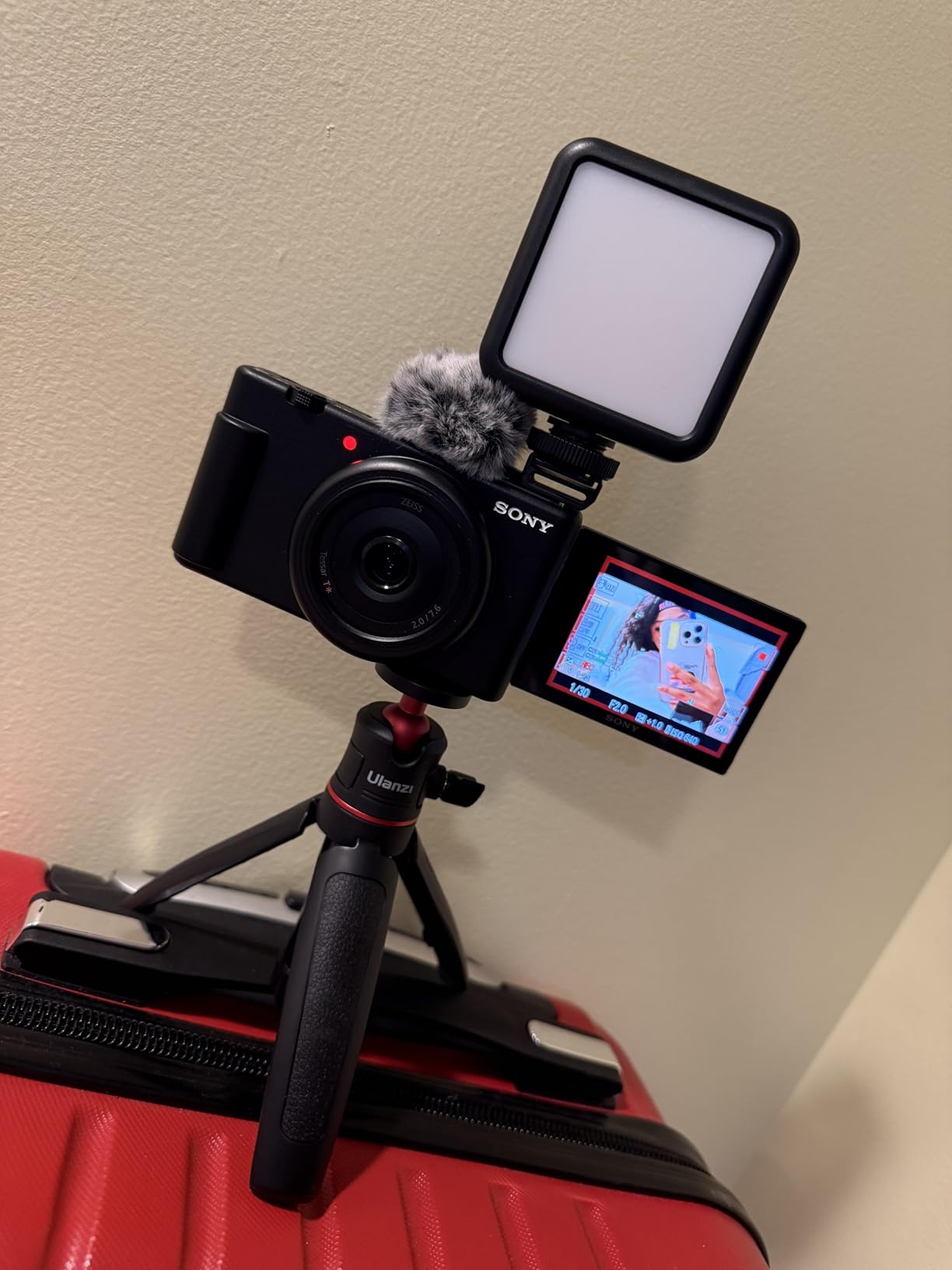 Sony ZV-1F Vlog Camera for Content Creators and Vloggers (Black) customer photo 1