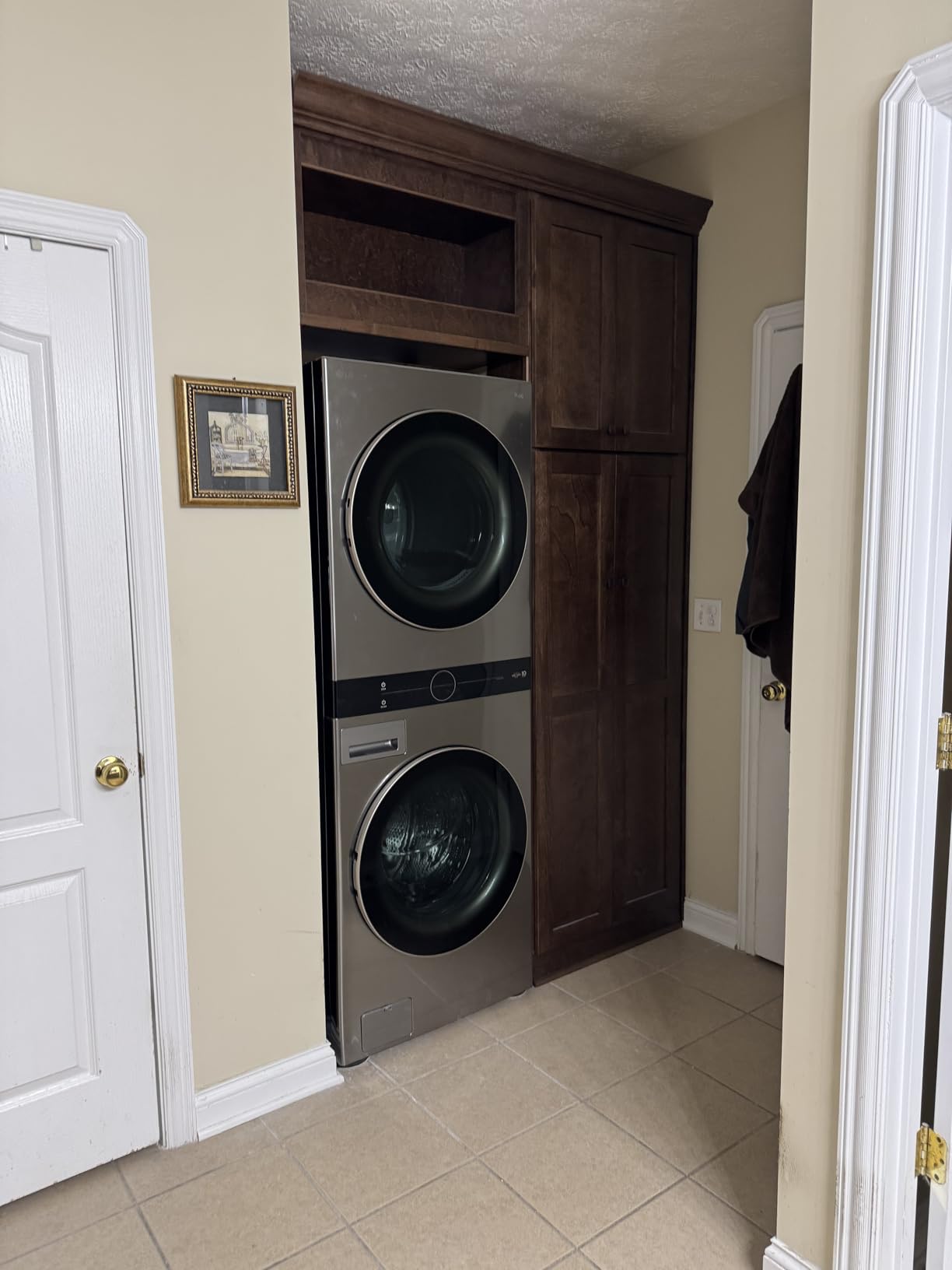 LG WashTower Stacked Smart Laundry Center 4.5 Cu.Ft. Front Load Washer & 7.4 Cu.Ft. Electric Dryer in Graphite Steel WKE100HVA customer photo 2