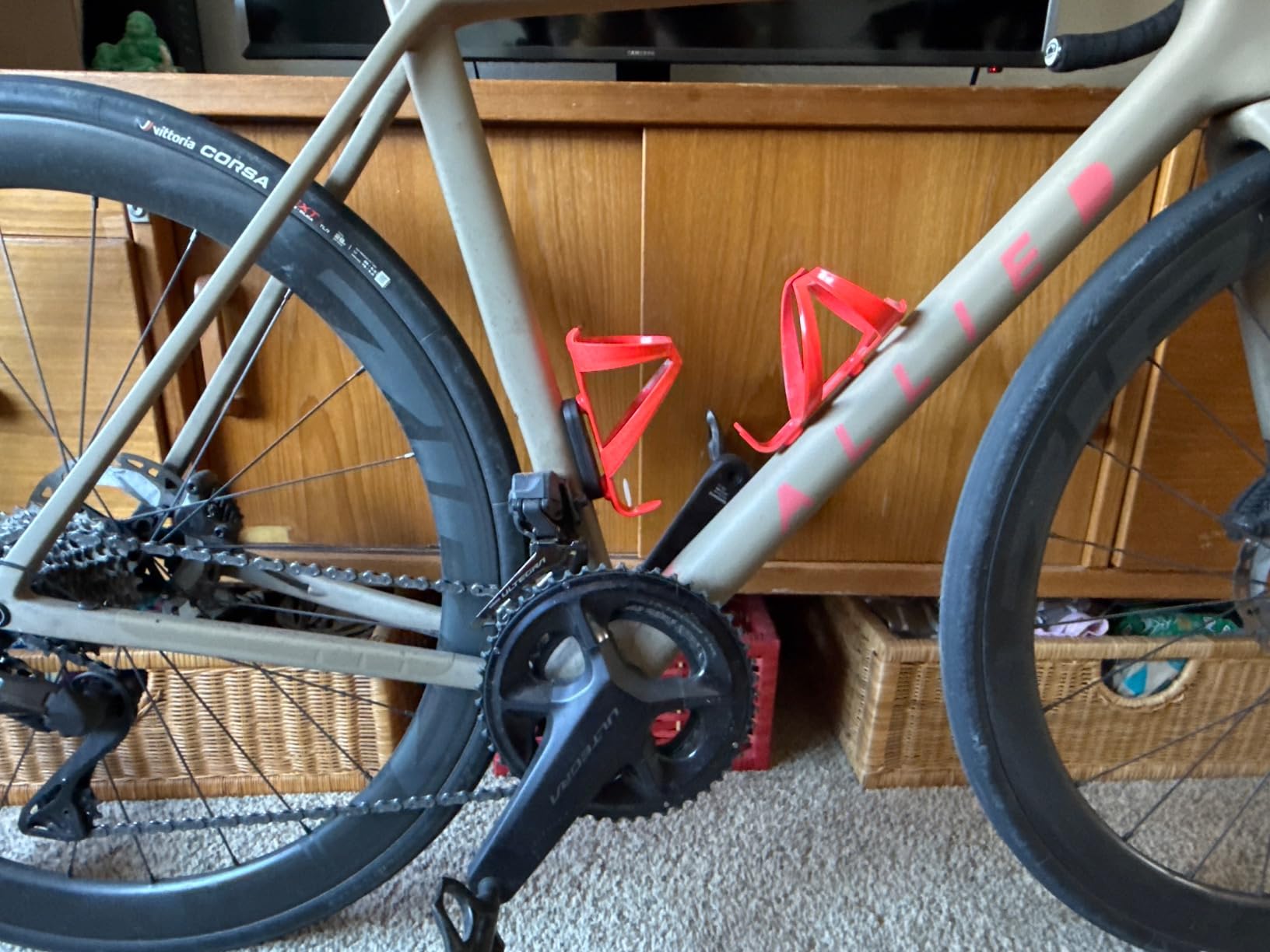 Orbit Velo - Advanced Bike Tracker with Apple Find My, Global GPS Location on iPhone, iPad, Mac & Apple Watch, Waterproof with 3 Year Battery Life, Secure Mount for Bottle Holder customer photo 1