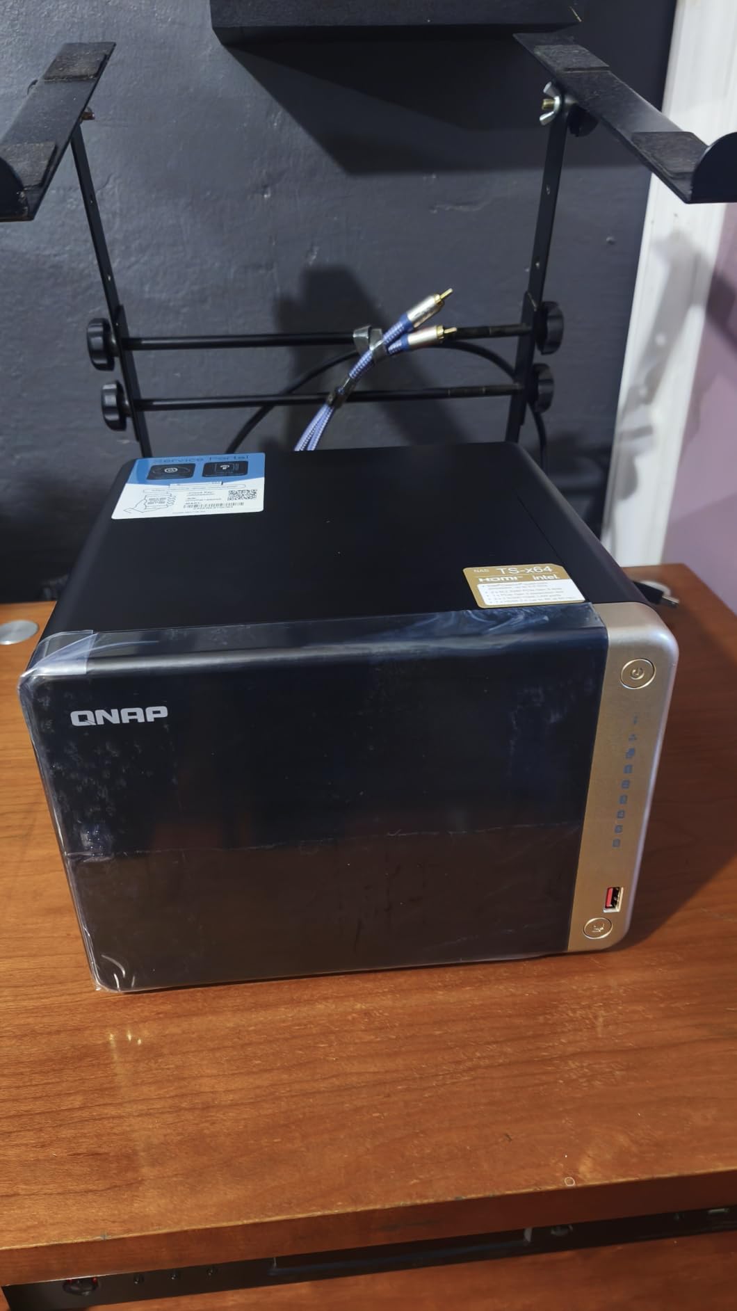 QNAP TS-264-8G-US 2 Bay High-Performance Desktop NAS with Intel Celeron Quad-core Processor, M.2 PCIe Slots and Dual 2.5GbE (2.5G/1G/100M) Network Connectivity (Diskless) customer photo 1