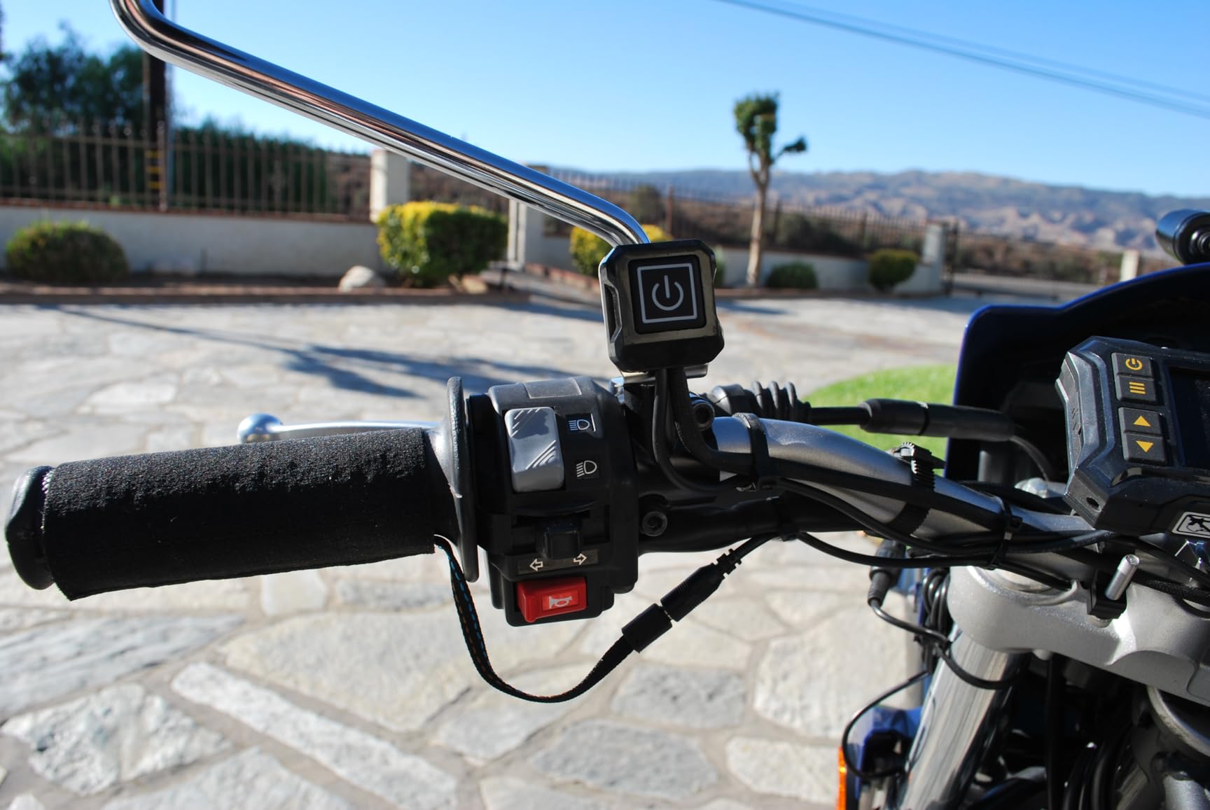 12V Motorcycle Heated Grips Cover, Universal Handlebar Grip, 3 Temperature Settings, IP67 Waterproof customer photo 1