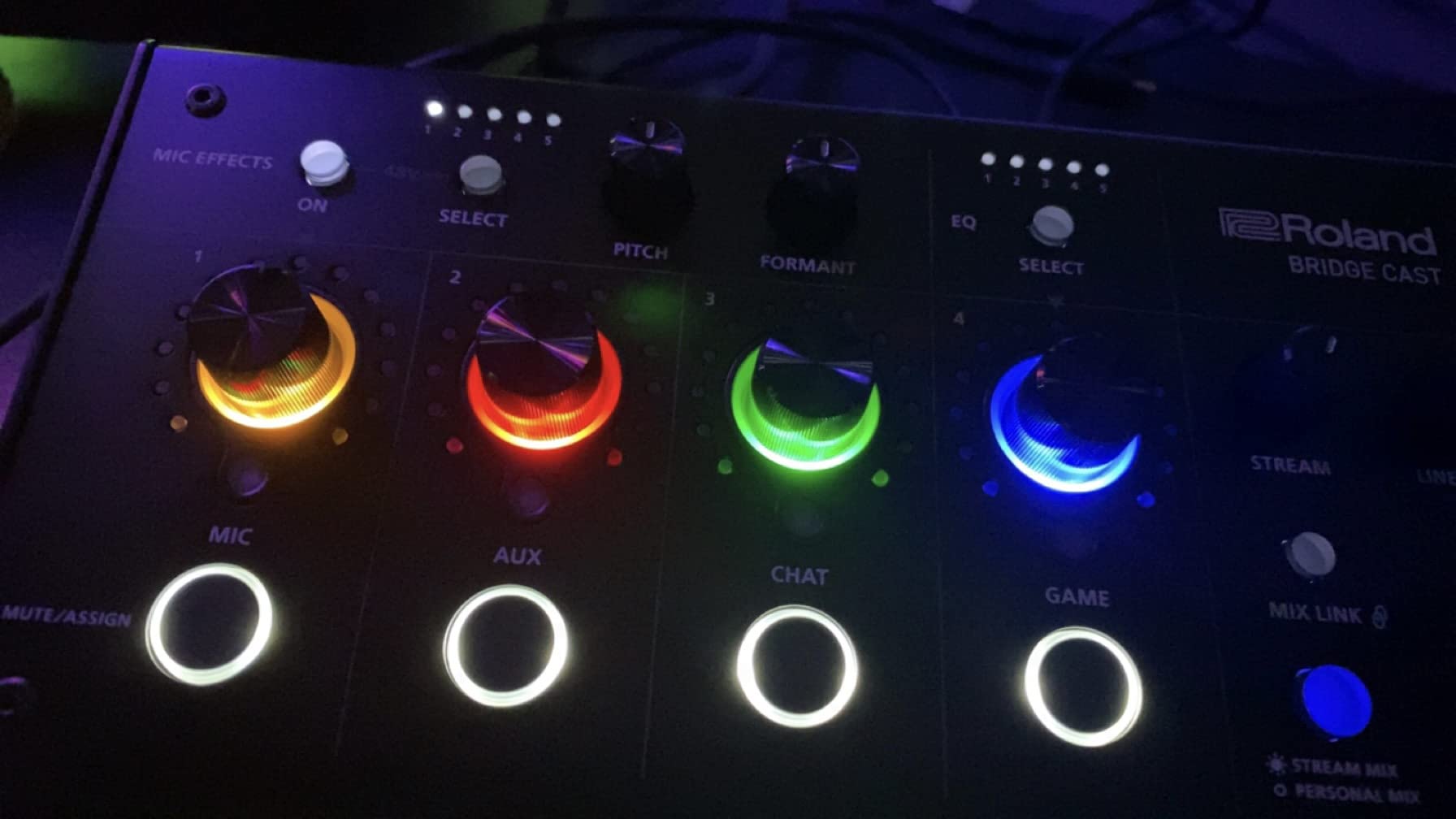 Roland BRIDGE CAST Dual Bus Gaming Mixer in Black | Pro Audio Streaming Interface and Mixer for Online Gamers | 32-Bit Hardware DSP | USB-C Windows and Mac Connectivity | XLR Input for Microphones customer photo 2