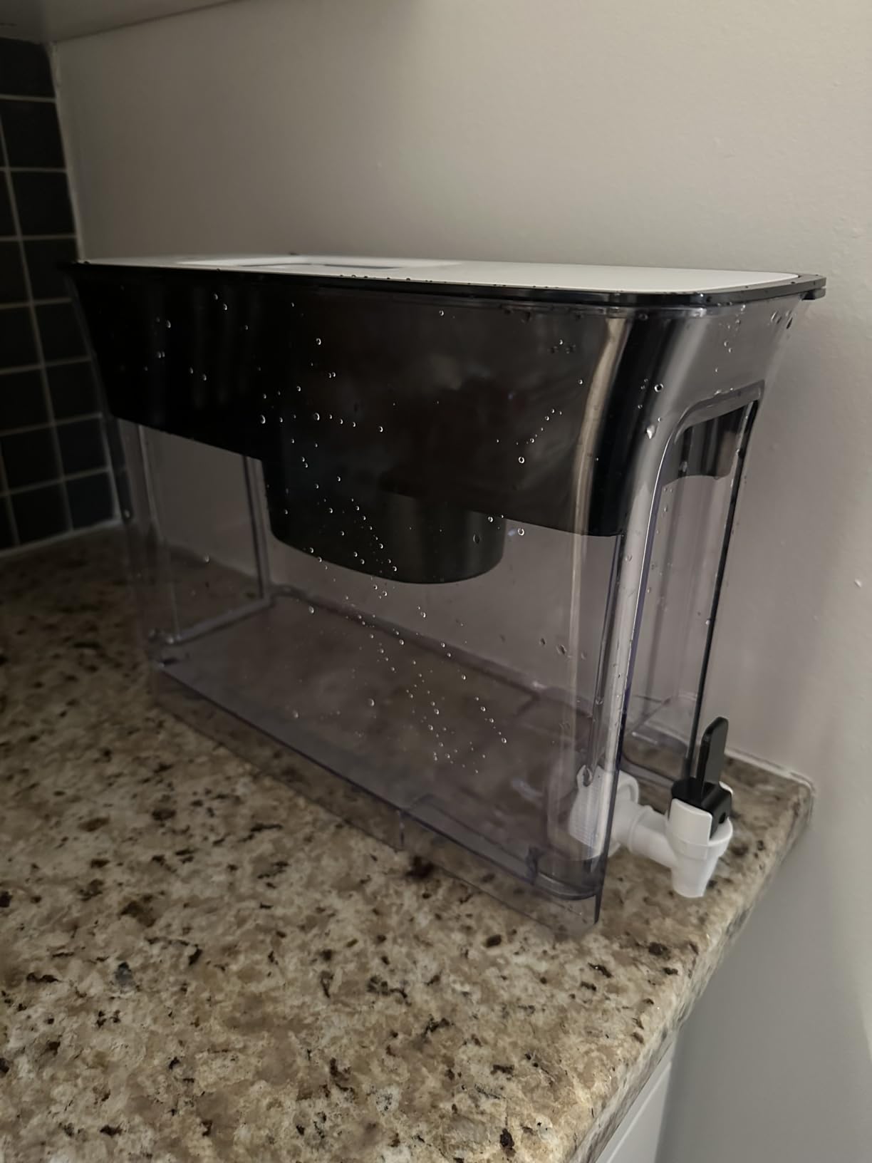 Waterdrop Slim Alkaline Water Filter Dispenser, Large 35-Cup, Up to PH 9.5, Healthy, Clean & Toxin-Free Mineralized Alkaline Water, 100-Gallon, BPA Free, Black (1 Filter Included) customer photo 1