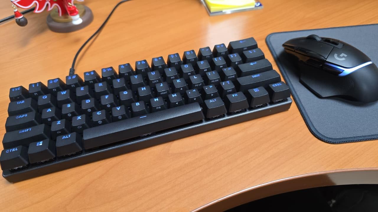 Logitech G PRO X 60 Lightspeed Wireless Gaming Keyboard, Ultra Compact TKL 60% Mechanical Keyboard for Windows PC, LIGHTSYNC RGB, Dual-Shot PBT Keycaps, GX Optical Tactile Switches - Black customer photo 1