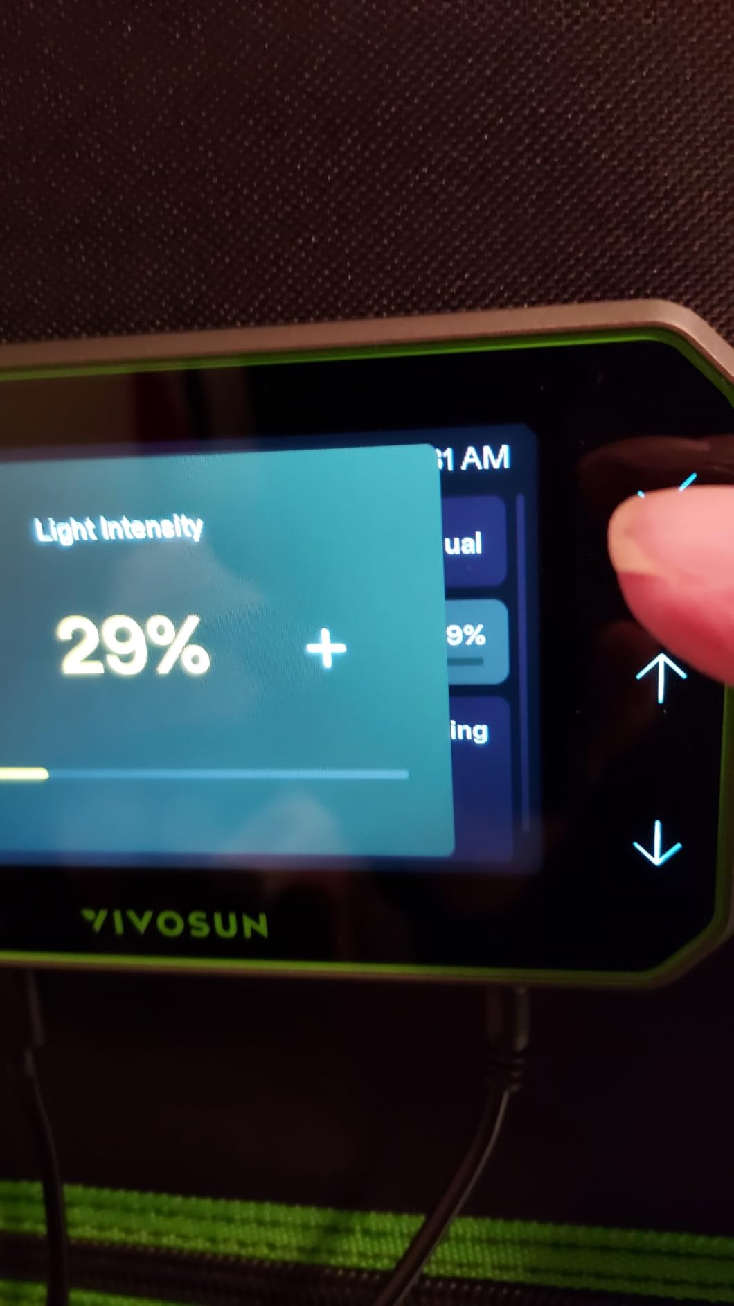 VIVOSUN GrowHub Controller E42A+ for Grow Tent, Smart Environmental WiFi-Controller with Temperature, Humidity, VPD, Timer, Cycle, Schedule Controls, Cooling Ventilation Lighting Programming customer photo 1