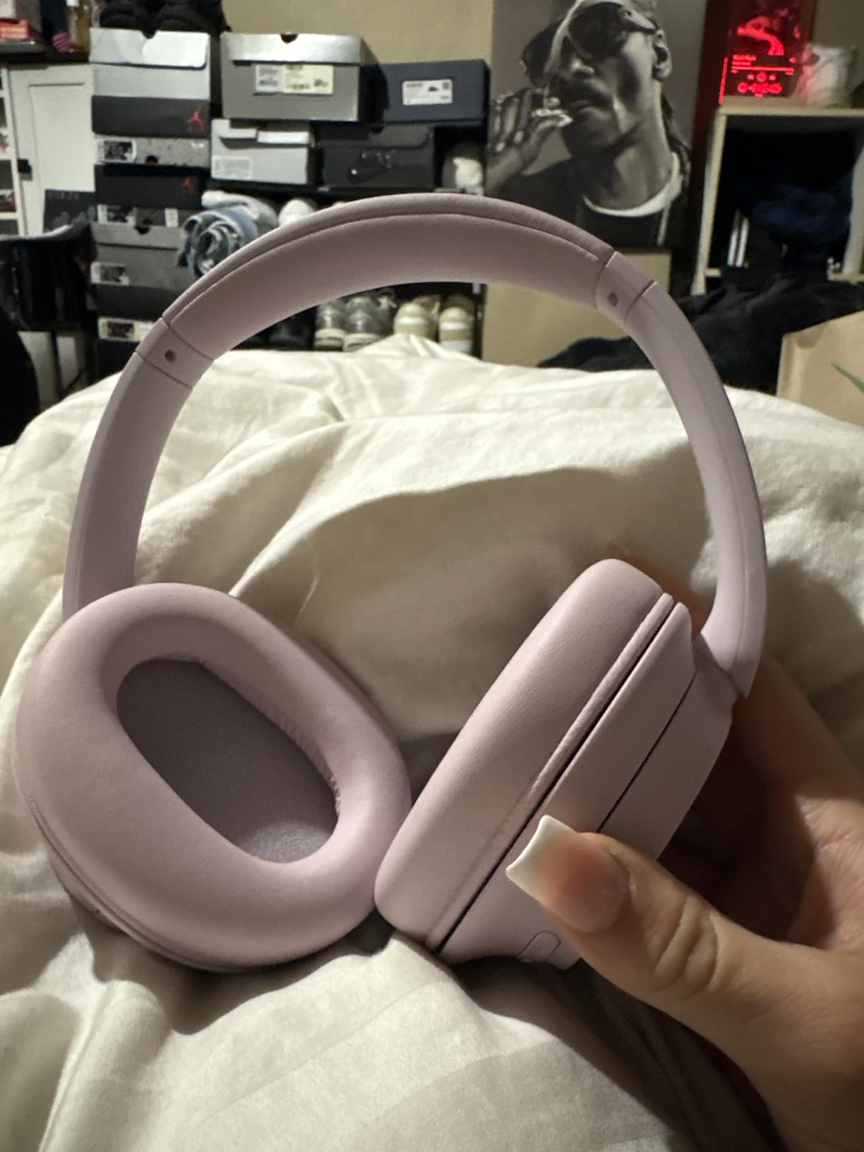 Sony WH-CH720N Noise Canceling Wireless Headphones Bluetooth Over The Ear Headset with Microphone and Alexa Built-in, White New customer photo 1