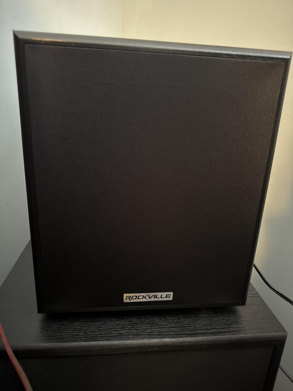 Rockville Rock Shaker 6.5 Black 200W Peak/100W RMS Powered Home Theater Subwoofer, Class-D, Adjustable Crossover, 20Hz-200Hz, Compact Design customer photo 2