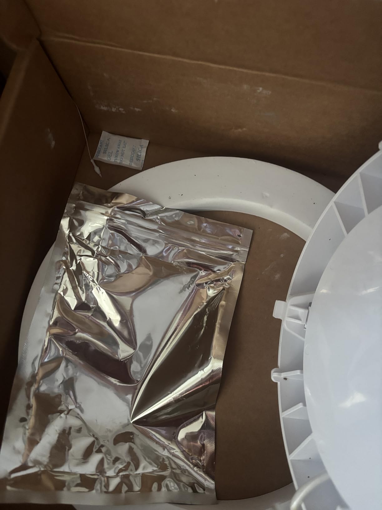 WaterGuru Sense S2 Smart Pool Monitor - Digital Pool & Spa Water Tester for Chlorine, pH, CYA & Alkalinity - Wi-Fi Enabled - Includes C5 Cassette, Float Ring & Batteries customer photo 2