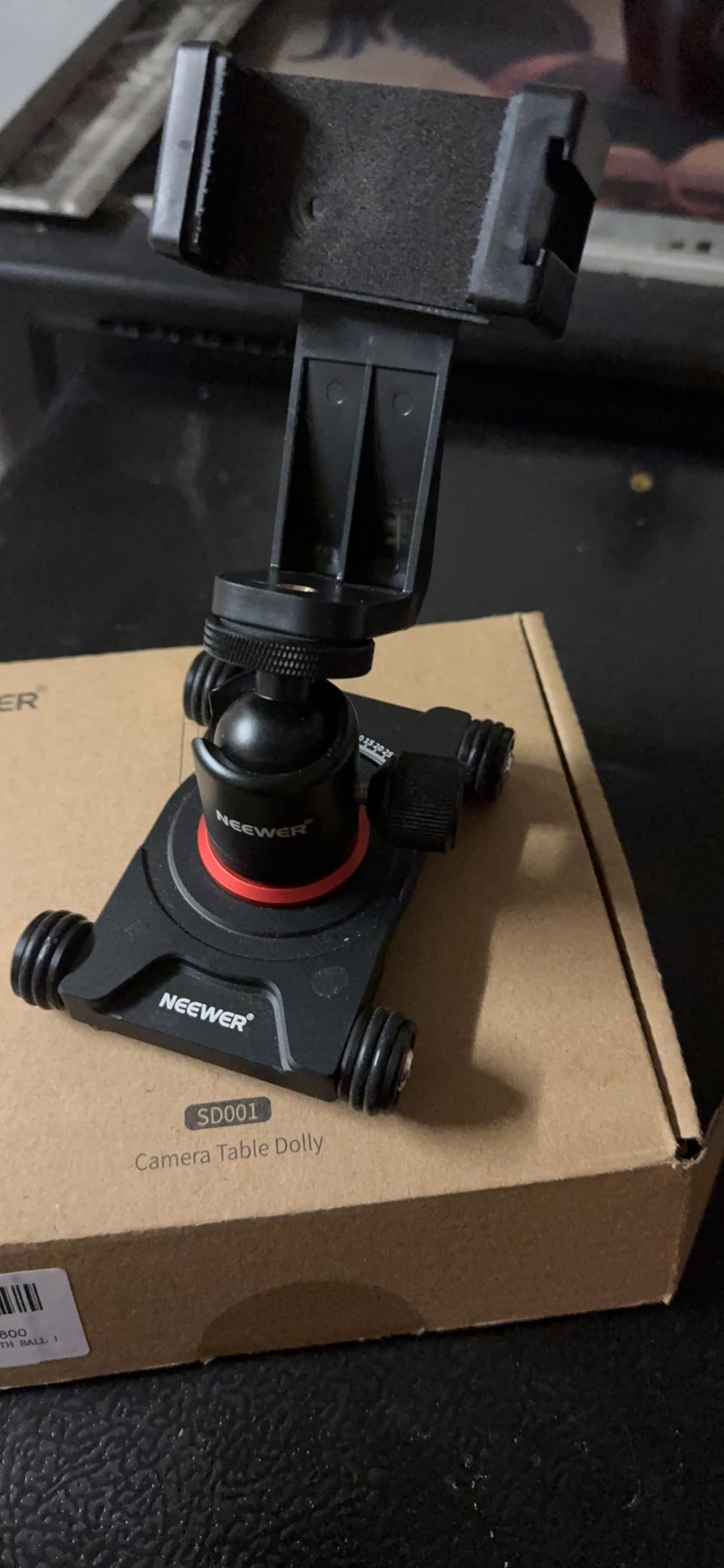 NEEWER Camera Slider Dolly with Ball Head & Phone Clamp,4 Wheeled Tabletop Dolly Manual Skater with 360° Panorama Compatible with DSLR Camera Video Camcorder GoPro iPhone and Android Smartphone, SD001 customer photo 1