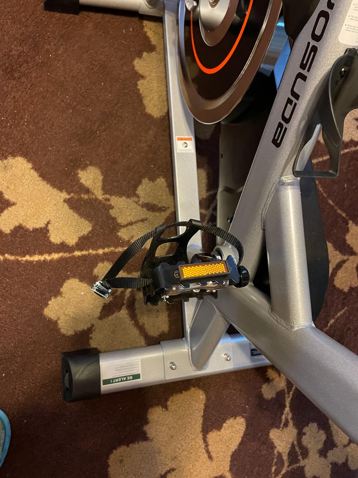 YOSUDA Exercise Bike, Brake Pad Stationary Bike for Home with Exclusive App, Magnetic Indoor Cycling Bike customer photo 2
