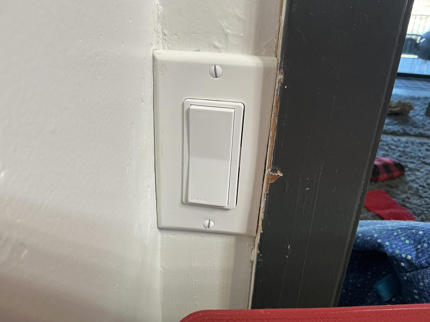 Leviton Decora Smart Switch, Wi-Fi 2nd Gen, Neutral Wire Required, Works with Matter, My Leviton, Alexa, Google Assistant, Apple Home/Siri & Wired or Wire-Free 3-Way, D215S-1RW, White customer photo 1