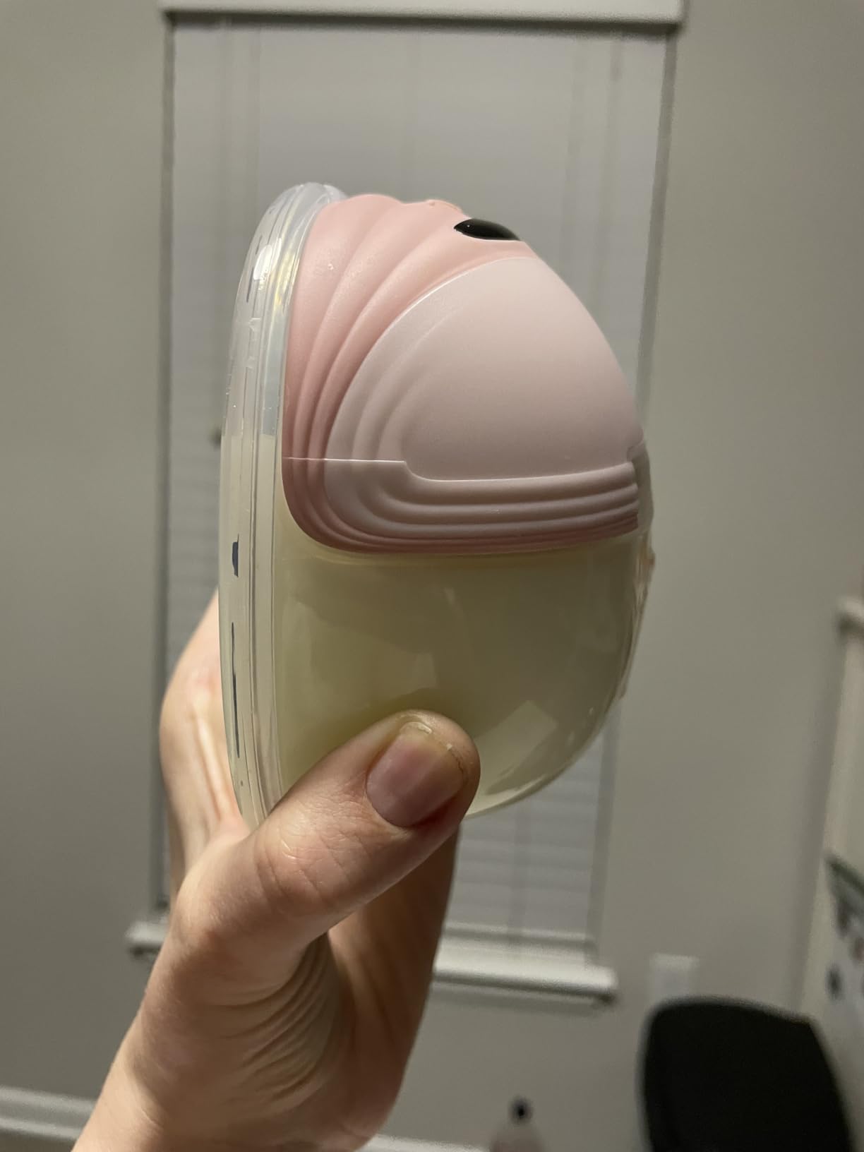 MomMed Wearable Breast Pump (Model S21) - Double Electric Hands-Free Breast Pump, Leak-Proof Design, 3 Modes (Stimulation, Expression, Auto) & 12 Vacuum Levels, Portable and Quiet customer photo 2