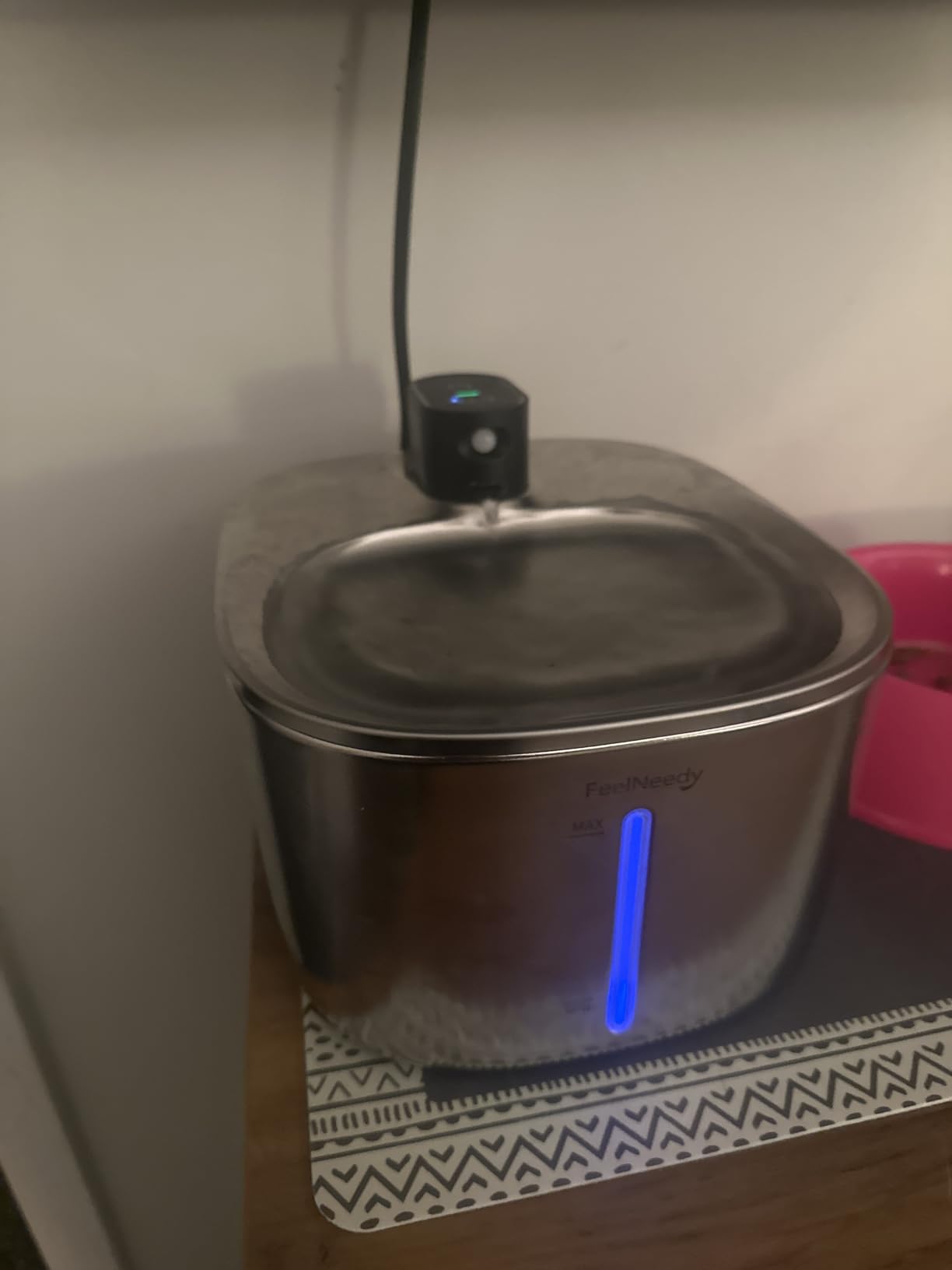 FEELNEEDY Wireless Cat Water Fountain Stainless Steel with Sensor, 4000mAh Battery Operated, 4L/135fl oz Pet Water Fountain for Cats Dogs, Ultra Quiet Cat Drinking Fountain with 2 Filters (YPD-C004S) customer photo 1