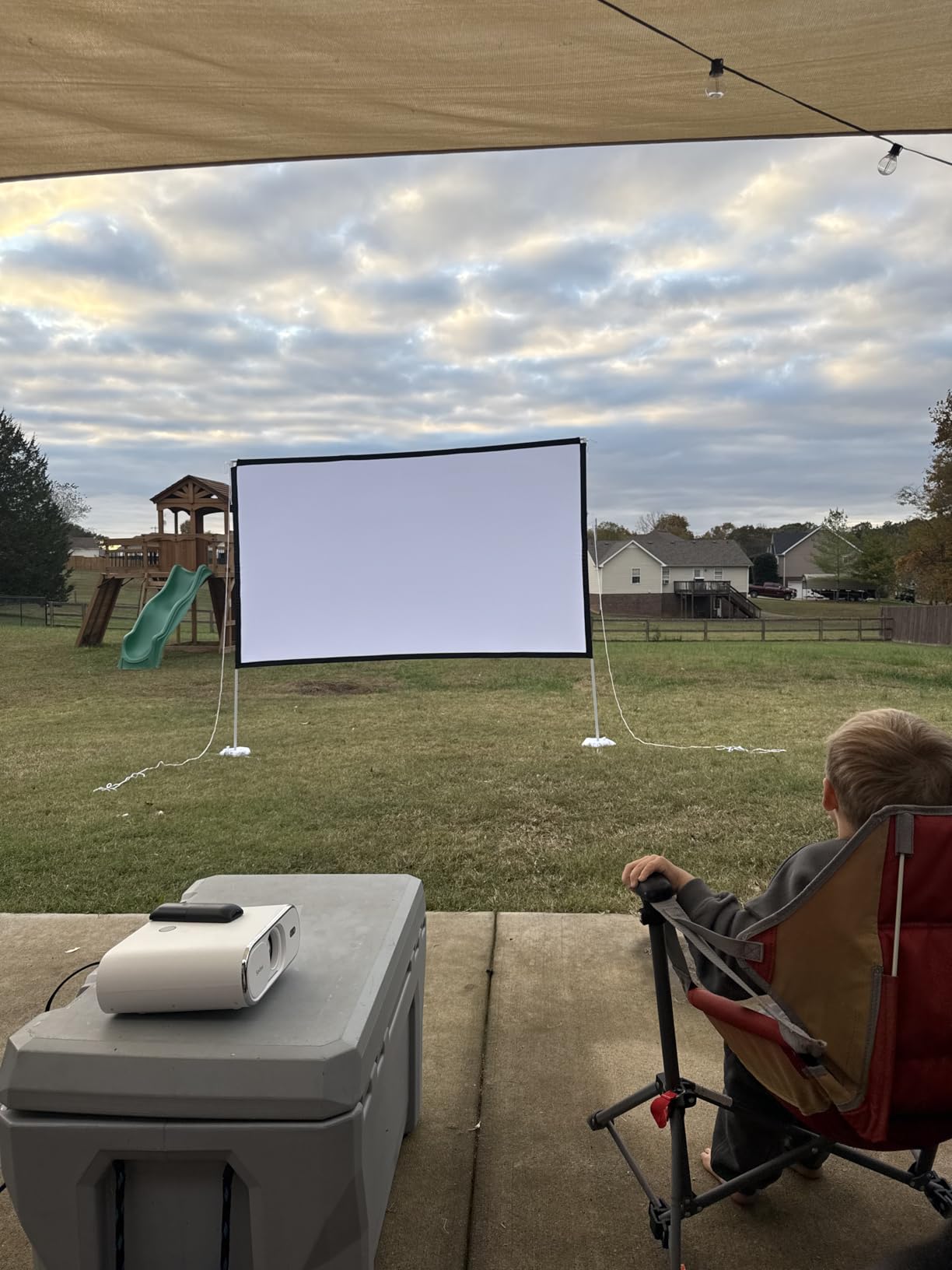 Portable Projector Screen with Stand Outdoor: Camping Projection Screen 80 inch 4K Movie Screen for Home Backyard Indoor 16:9 HD Night customer photo 1