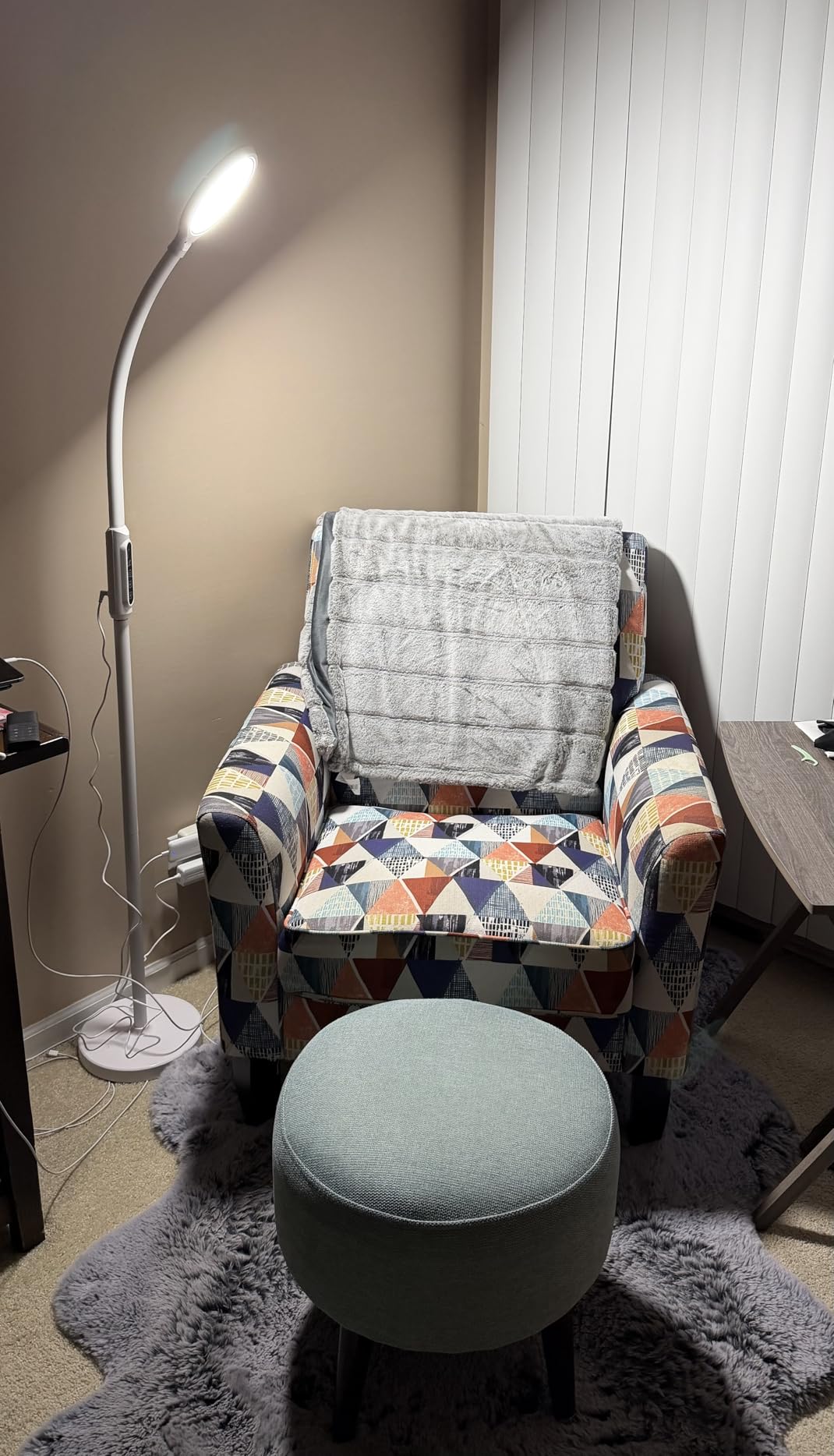 Light Therapy Lamp 11000 Lux, LED UV-Free Sunlight Lamp,Full Spectrum Happy Therapy Lamp with 10 Adjustable Brightness Levels, 2 in 1 Retractable Floor Light Therapy Lamp customer photo 1